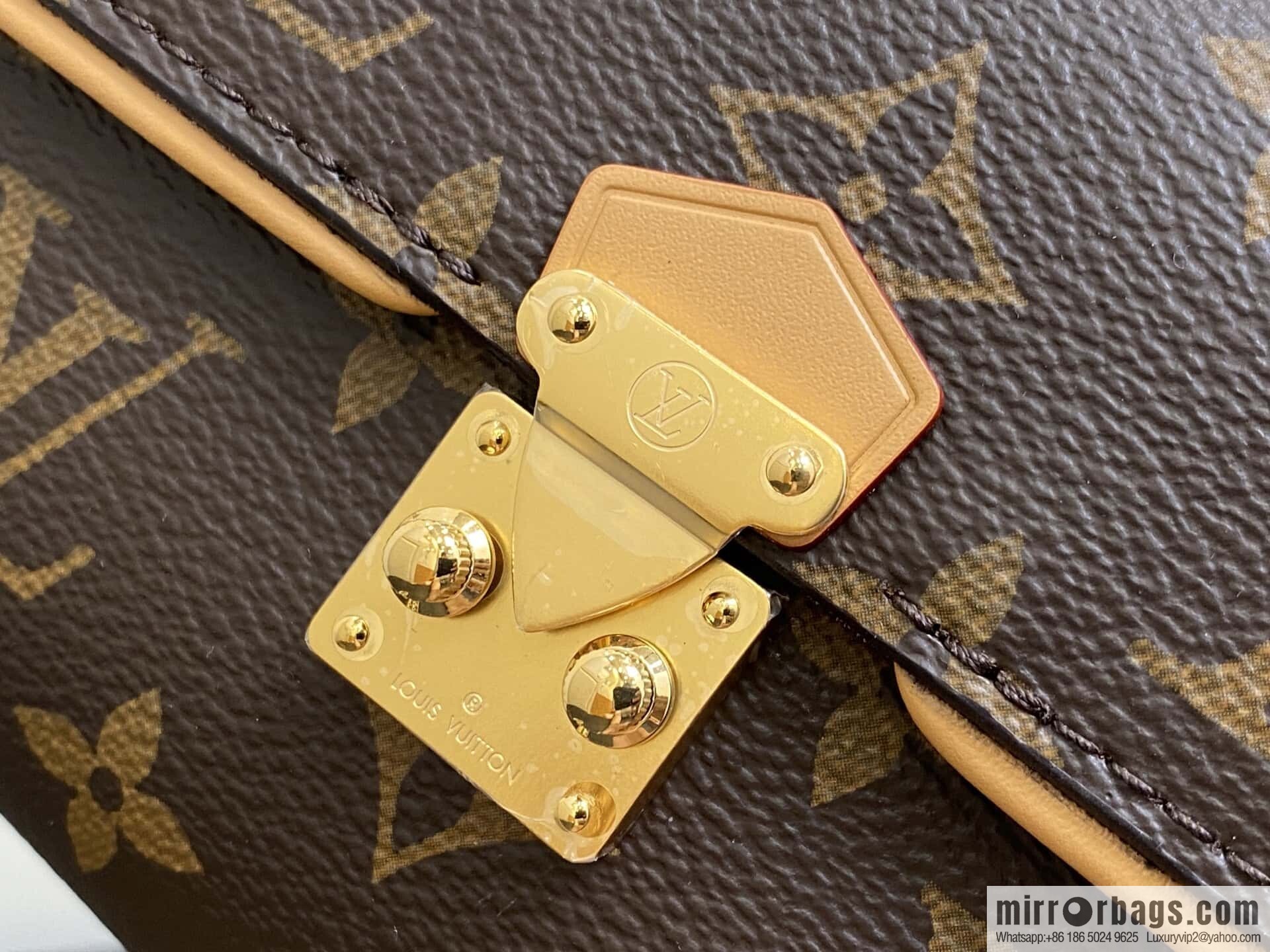 [Boutique‑grade] M13566 presbyopia, chain bag POCHETTE CAMILLE clutch bag handbag