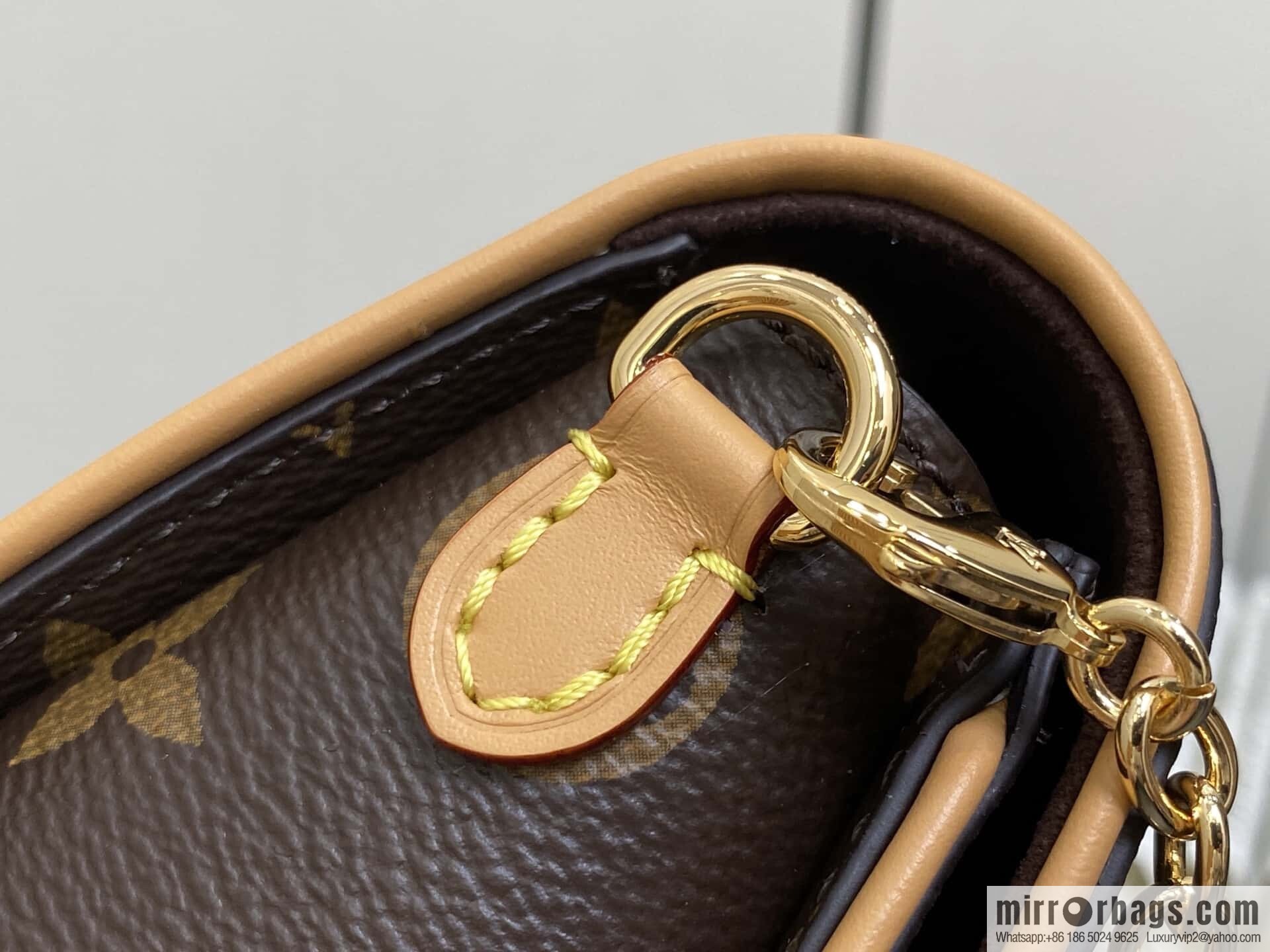 [Boutique‑grade] M13566 presbyopia, chain bag POCHETTE CAMILLE clutch bag handbag