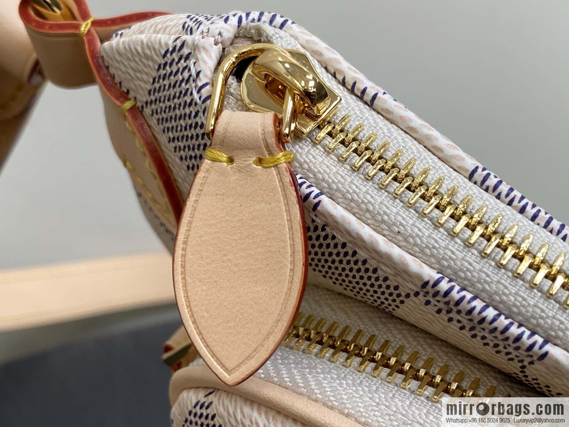 [Boutique‑grade] N00230 white grid, small fanny pack, the new KEEPIT fanny pack of the season