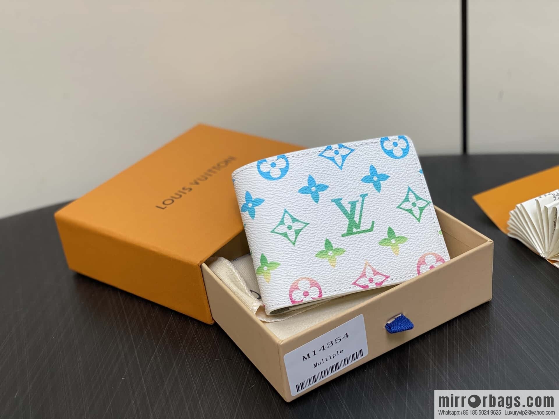 [Boutique‑grade] M14354 white gradual change short wallet suit clip MULTIPLE short wallet