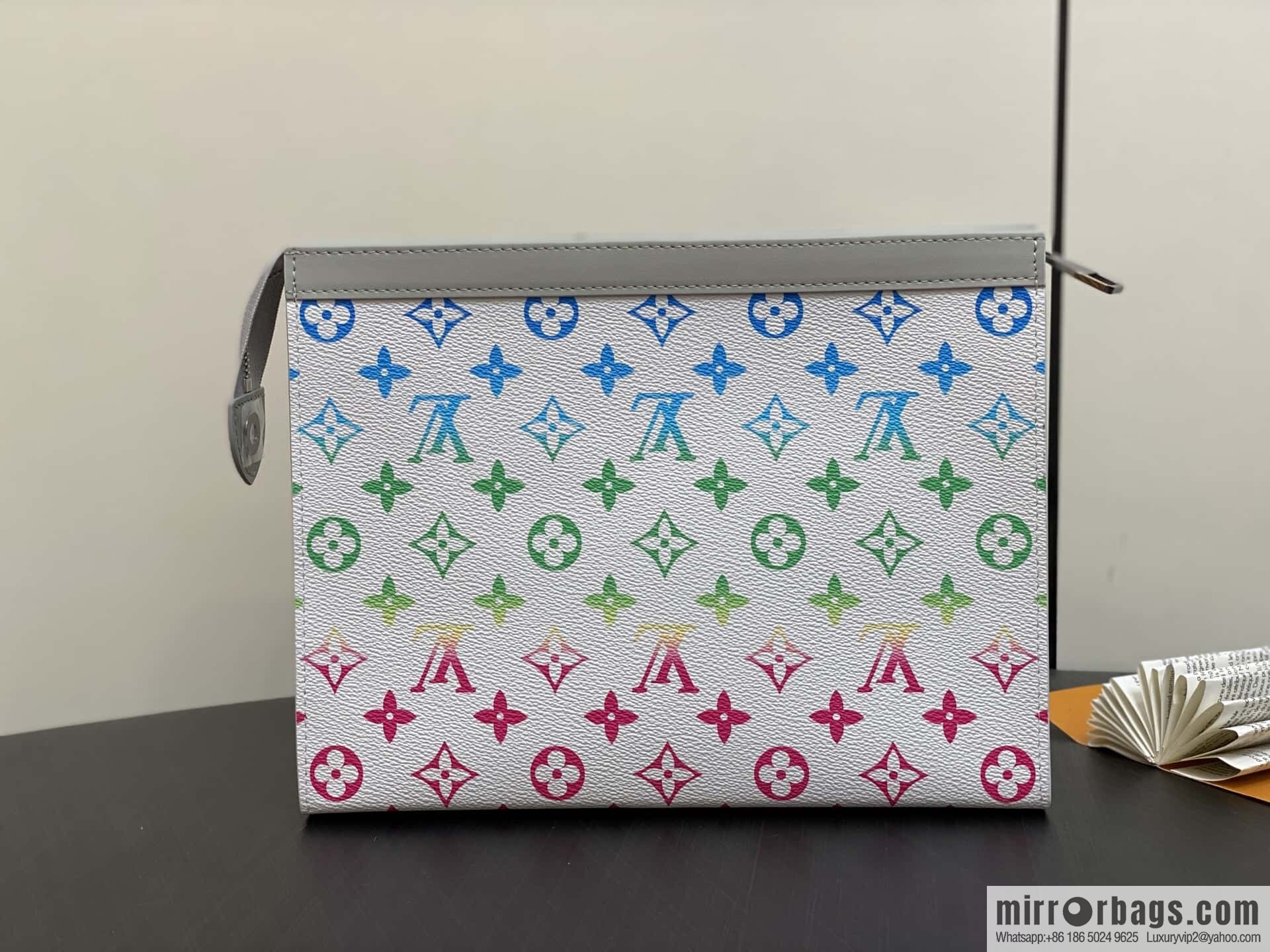 [Boutique‑grade] M13907 white gradual change handbag clutch bag POCHETTE VOYAGE medium handbag