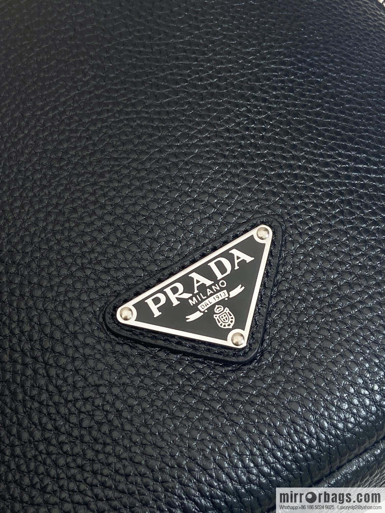 PRADA 🎉 new breast bag 🎉 2VZ092A full leather 🎉 black