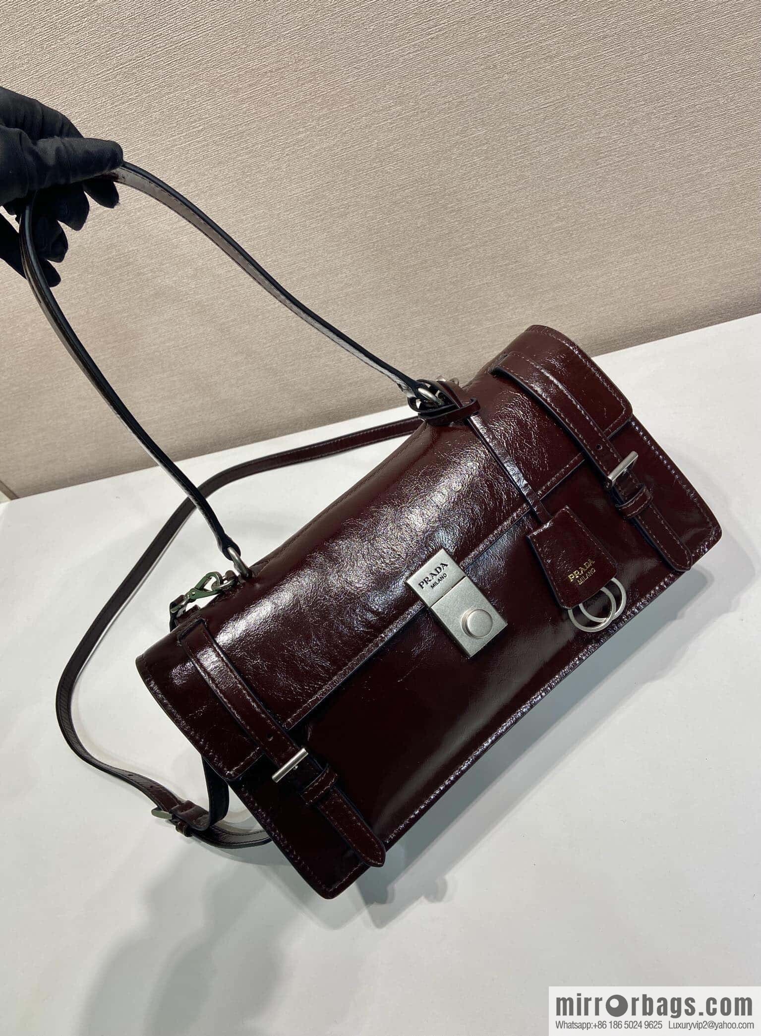 PRADA 🎉 new pen holder bag 🎉 1BN026 small 🎉🎉 burgundy