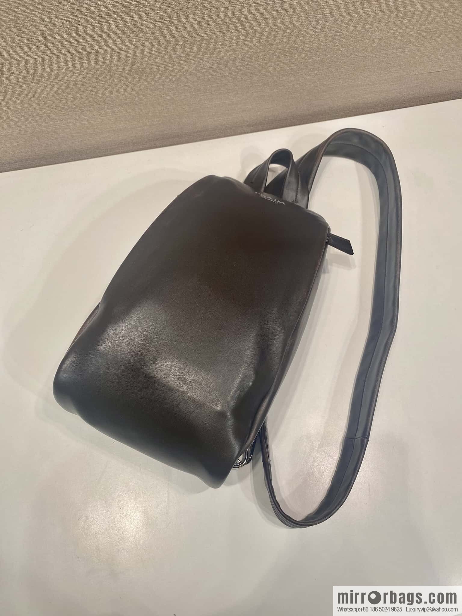 PRADA 🎉 new breast bag 🎉 2VZ114 imitation old leather🎉🎉