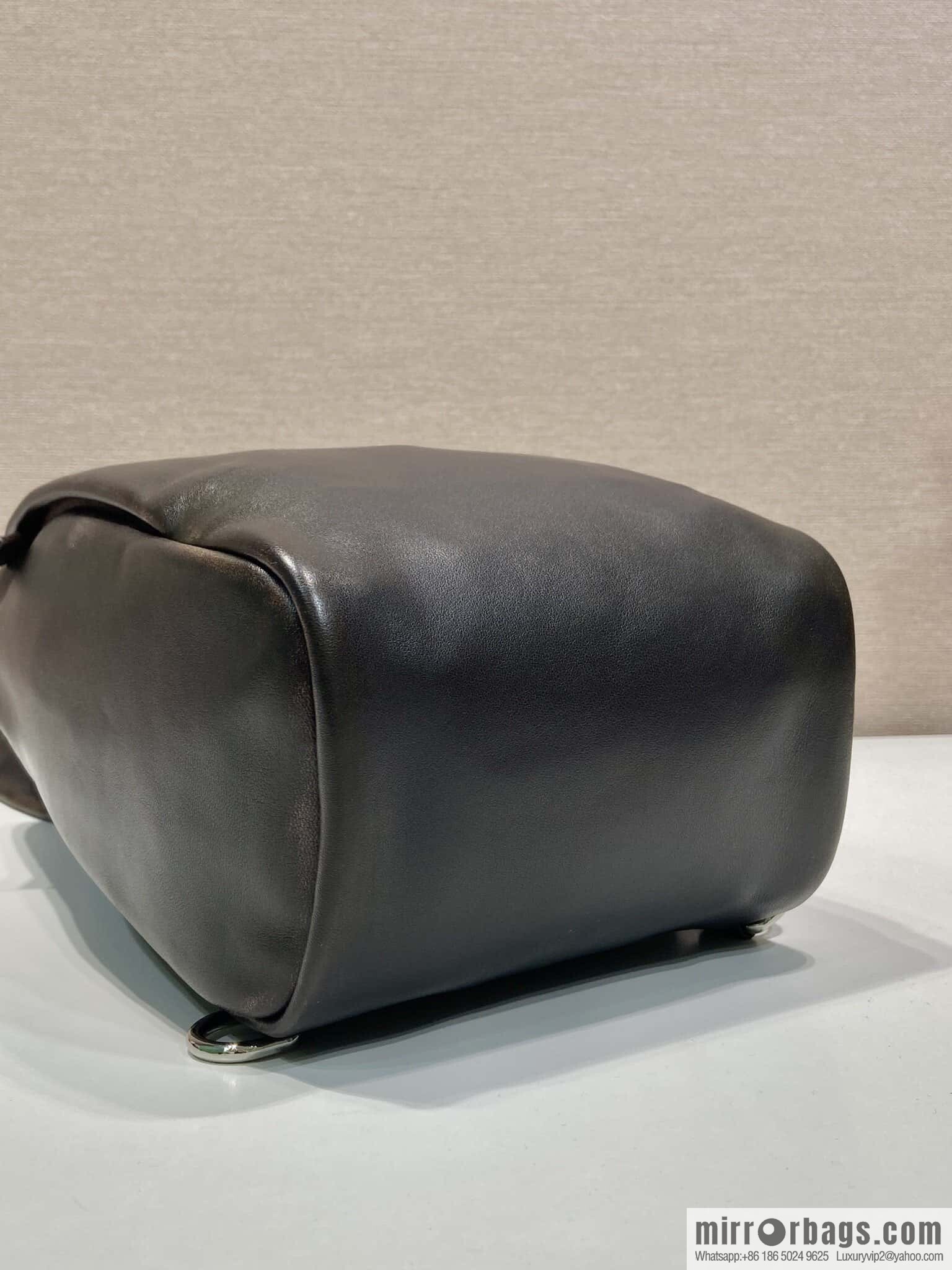 PRADA 🎉 new breast bag 🎉 2VZ114 imitation old leather🎉🎉