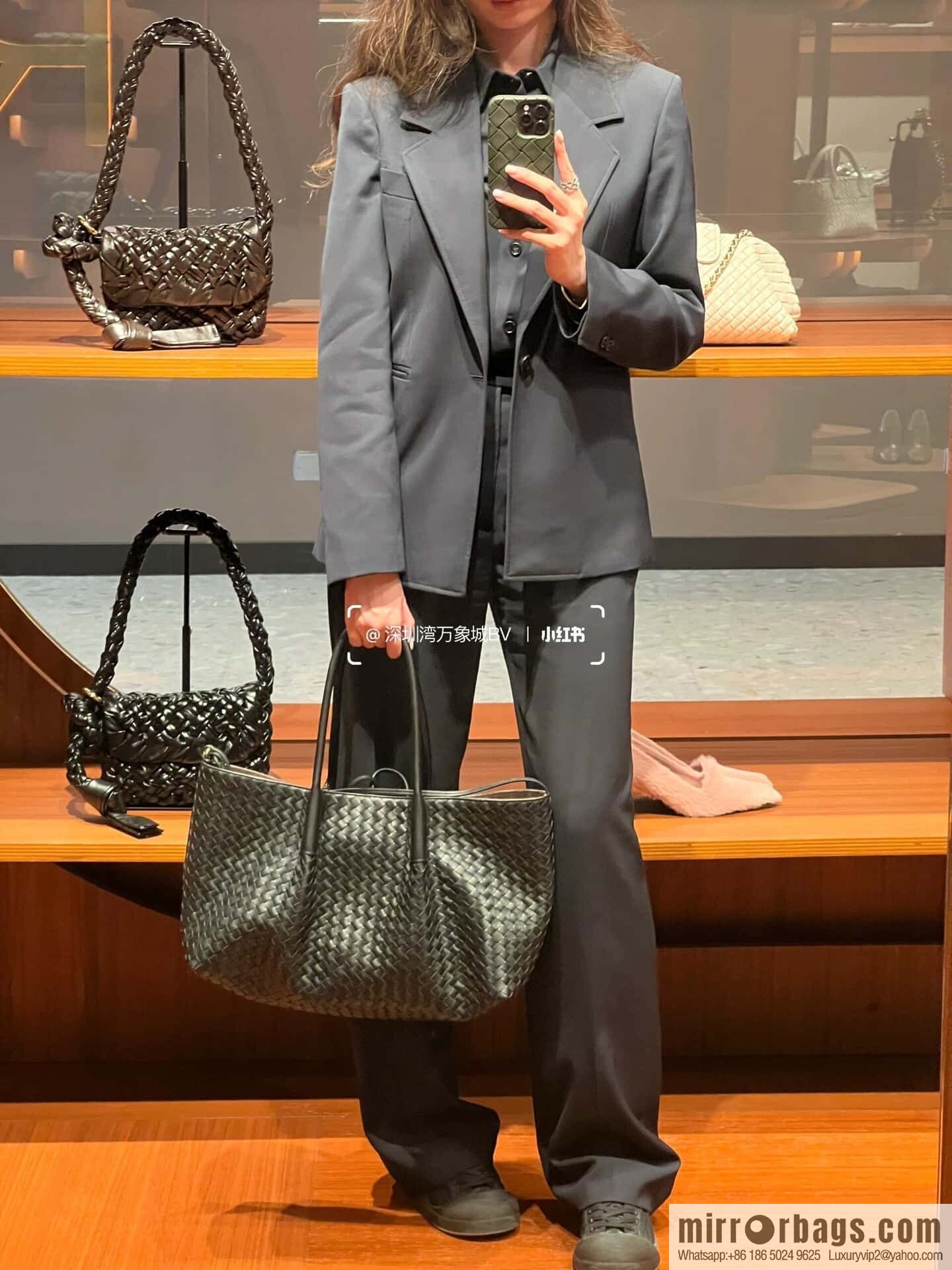 BV Large Pinacoteca Tote Bag 817166 Black