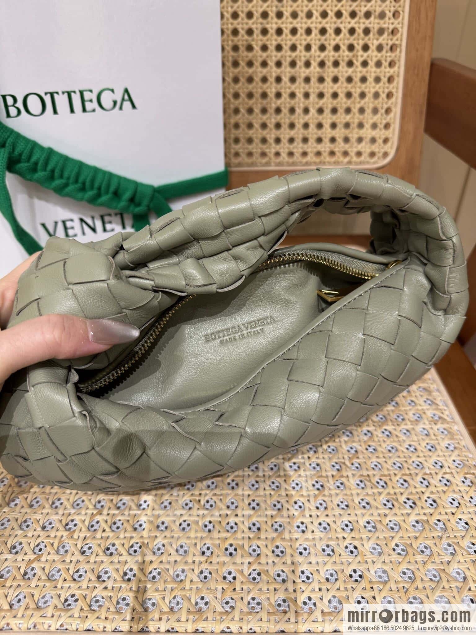 BV MINI JODIE 651876 Travertine Green