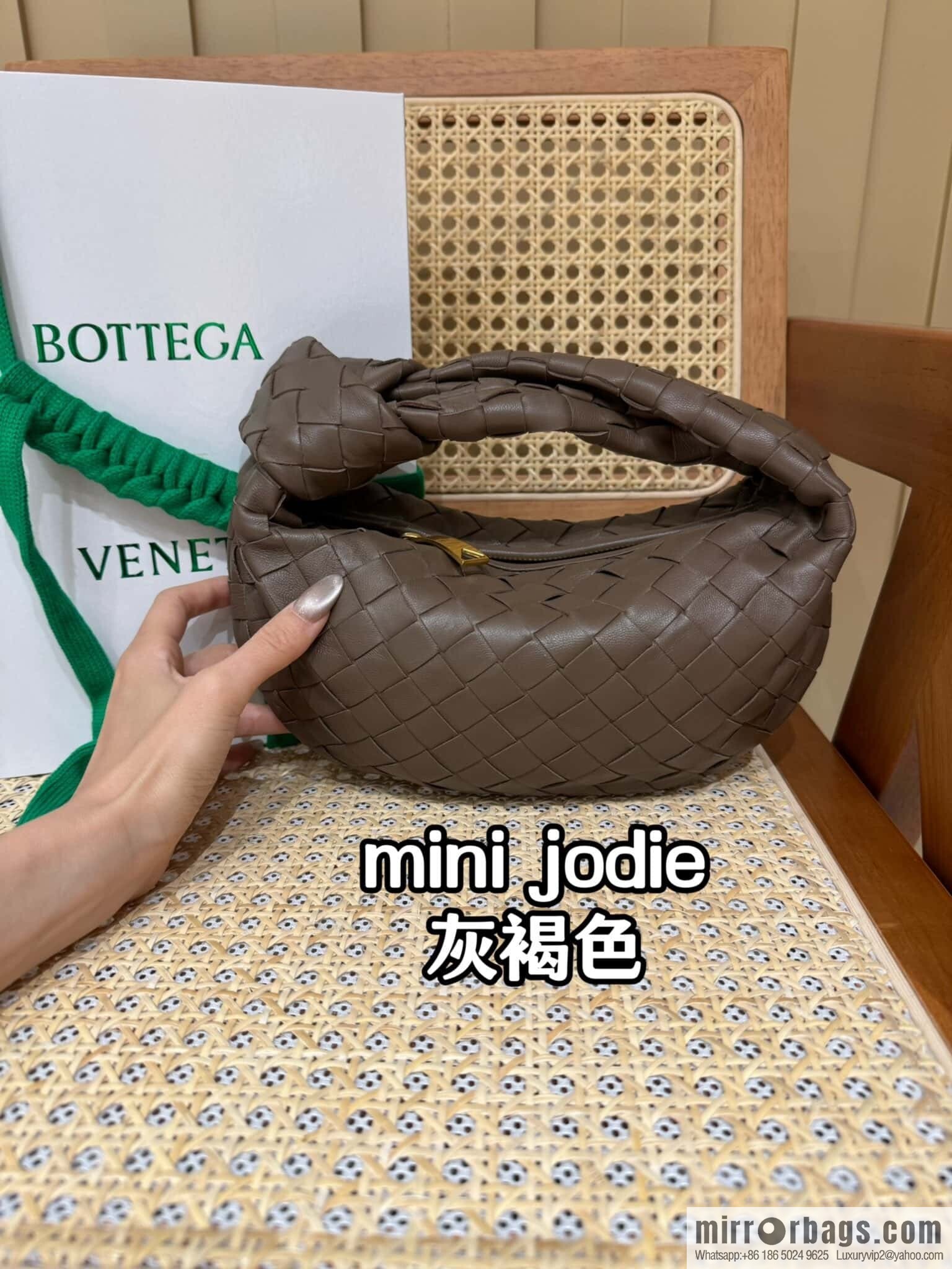 BV MINI JODIE 651876 brown gray