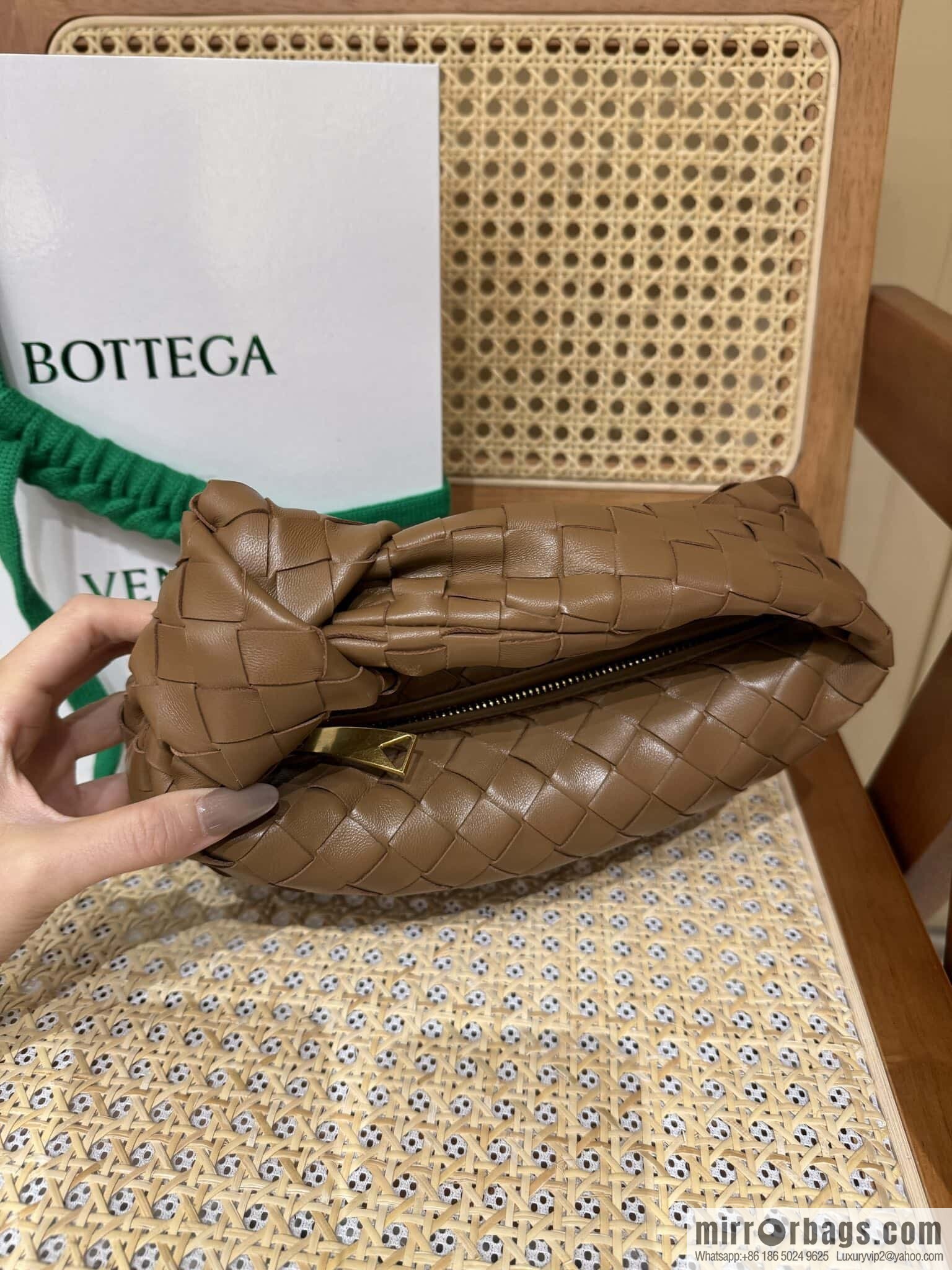 BV MINI JODIE 651876 Caramel color