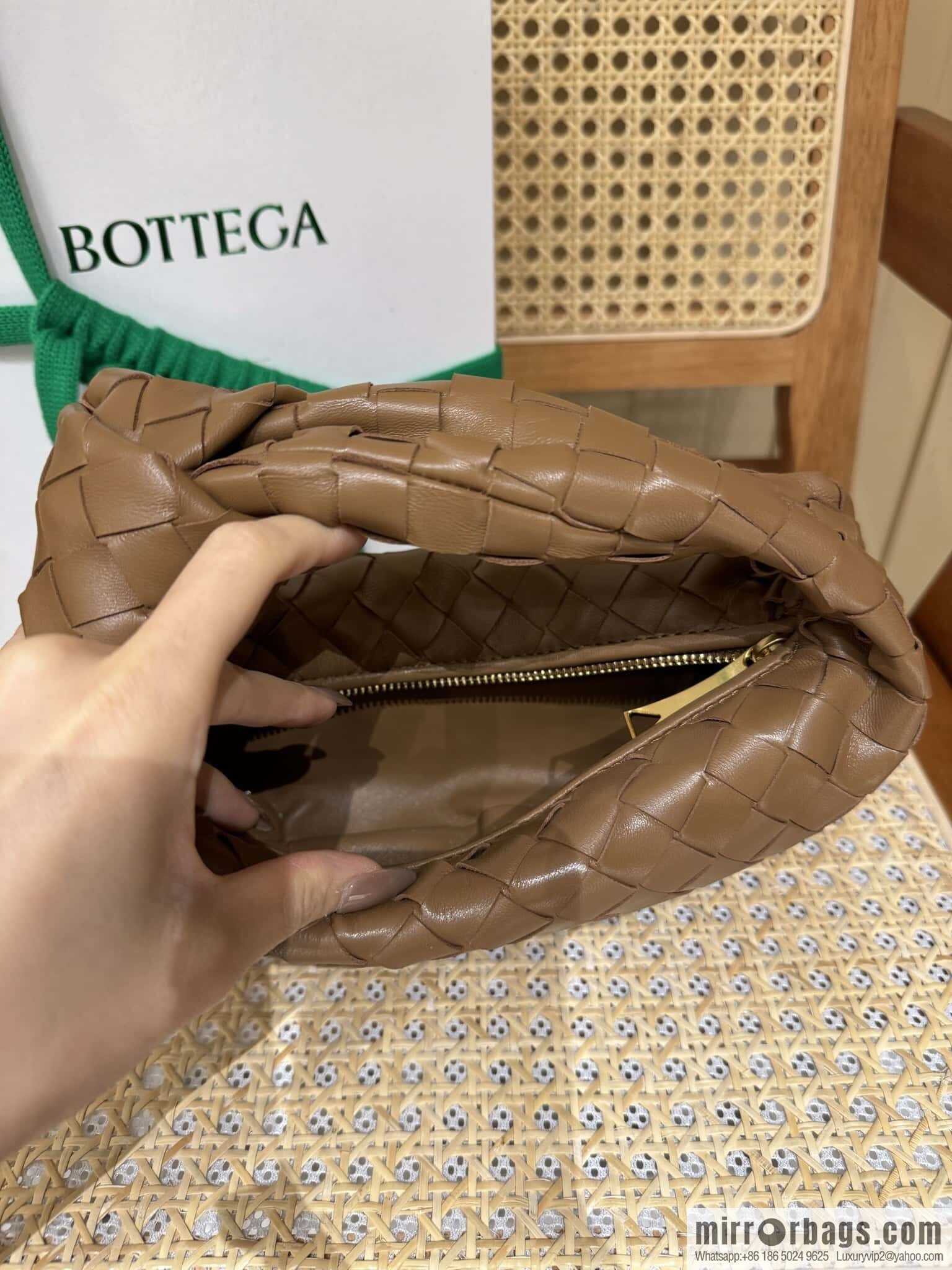 BV MINI JODIE 651876 Caramel color