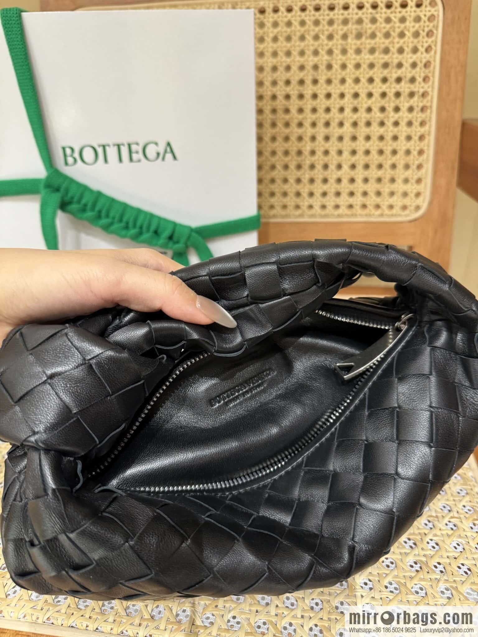 BV MINI JODIE 651876 black silver buckle