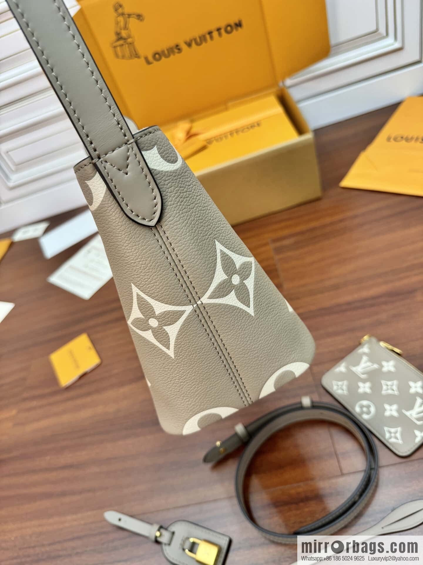 LV M13045 All In BB