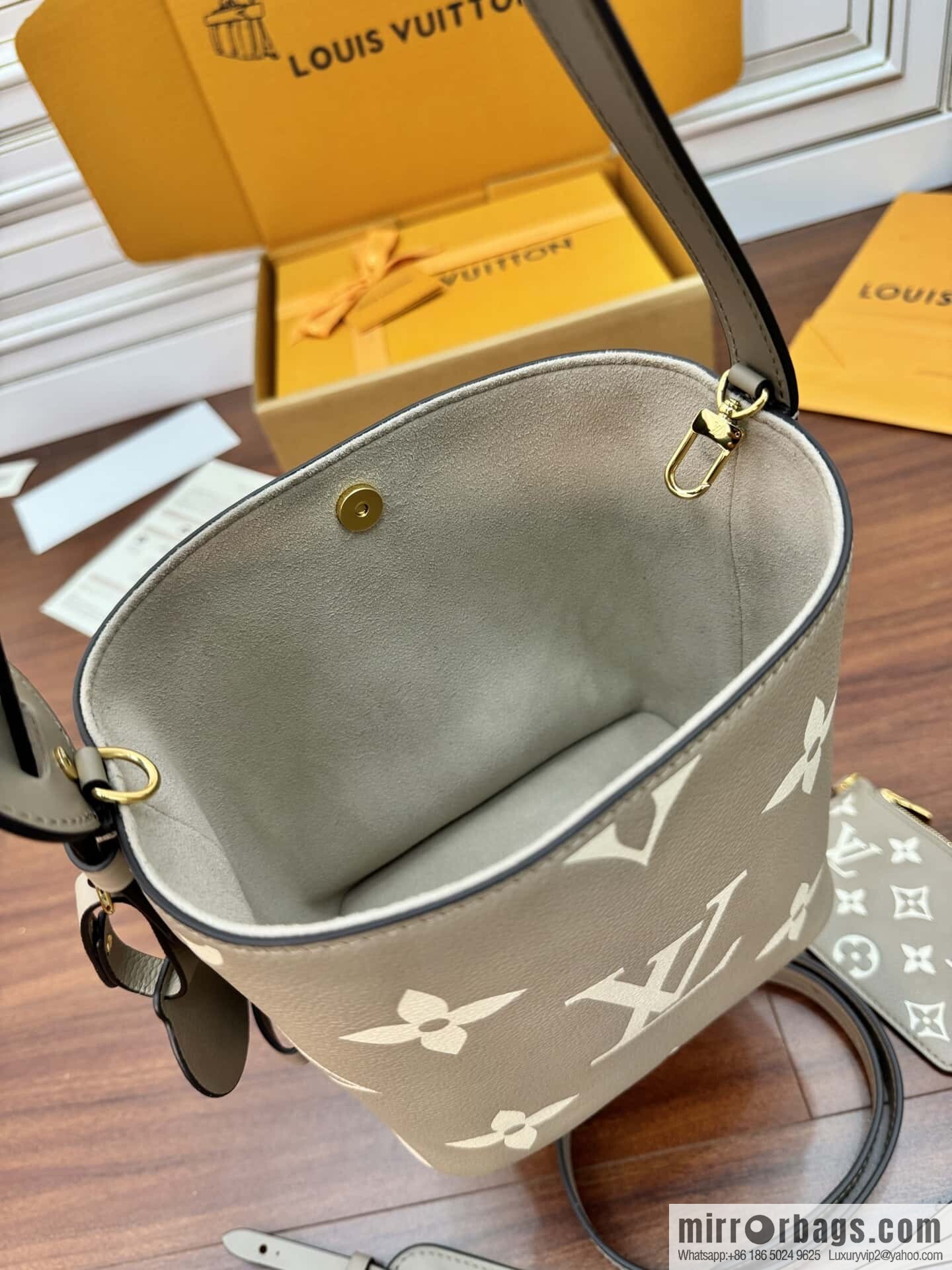 LV M13045 All In BB