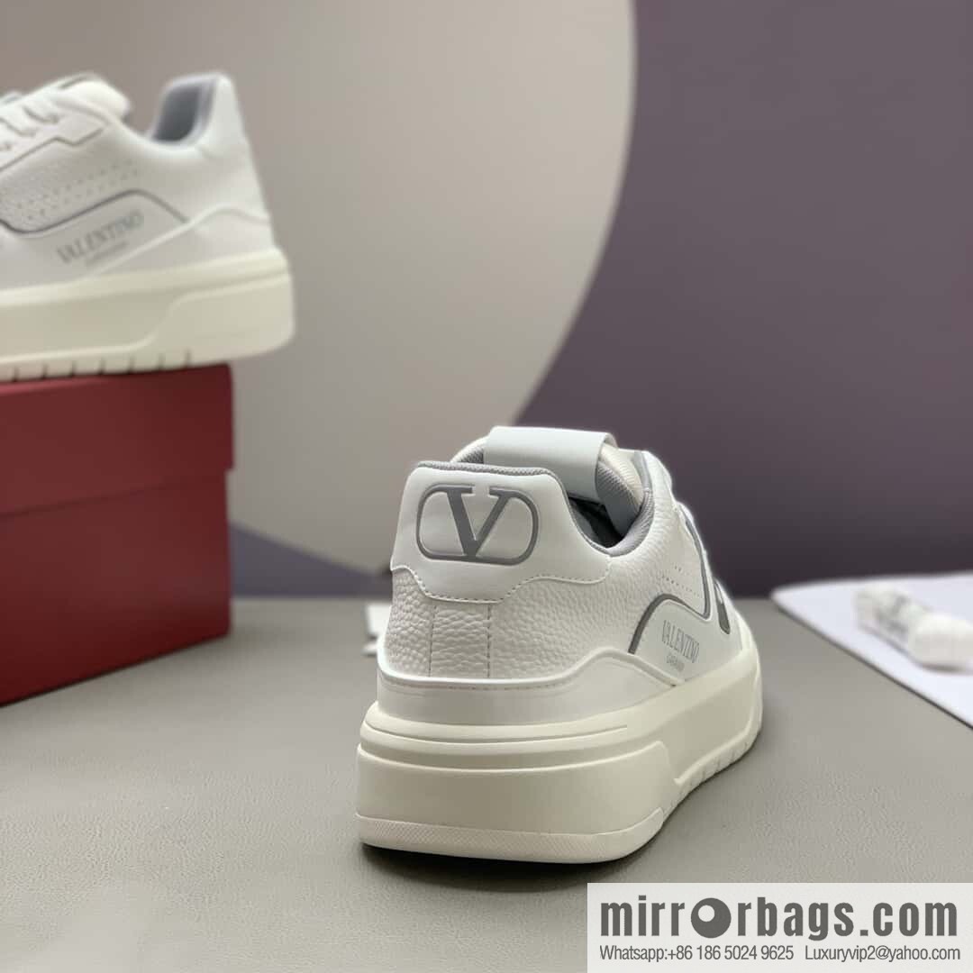 Valentino 🔥 Couples Low Top Sneakers