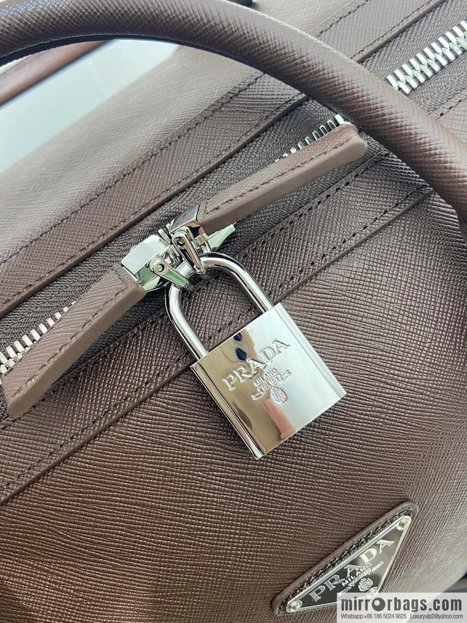 PRADA 🎉 new travel bag 🎉 2VC018 🎉🎉 new color