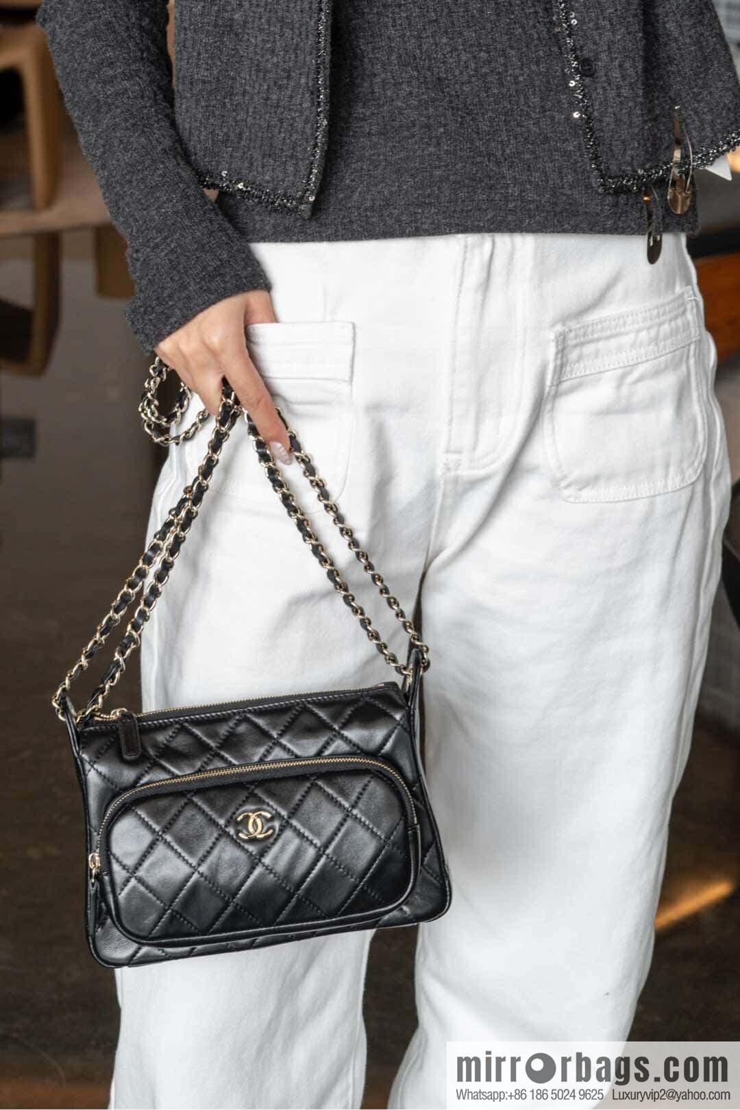 𝐂𝐡𝐚𝐧𝐞𝐥 𝟐𝟓𝐜 early spring new models, camera bag, black gold 🥂 AP4349