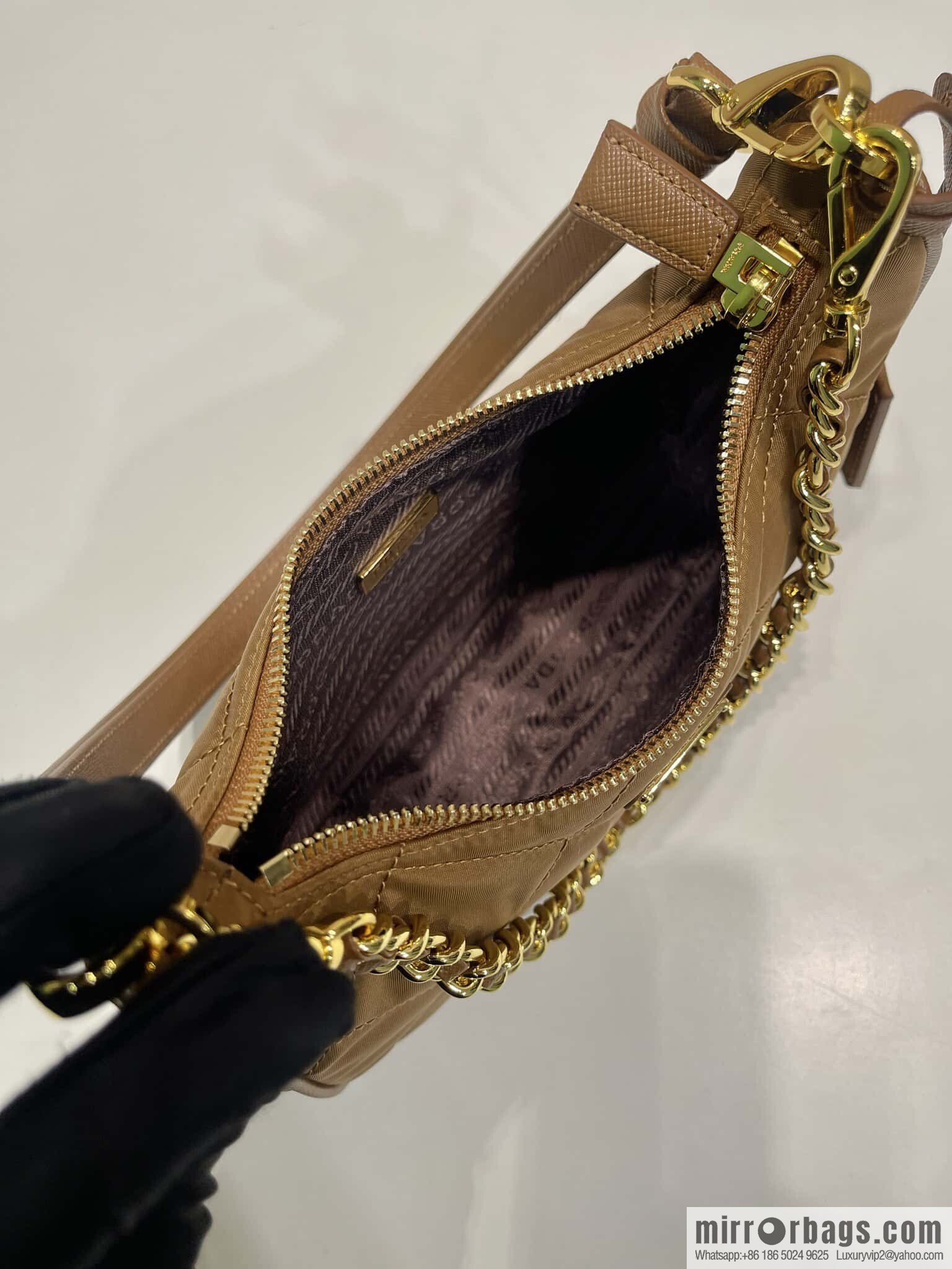 PRADA ๐ Velvet Hobo ๐ 1 BC 204 Hand Carry/Underarm Bag/Crossbody Bag