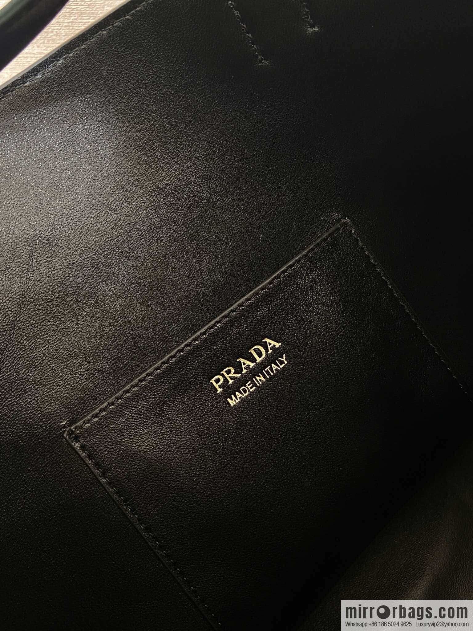 PRADA 🎉 new bucket bag 🎉 1BE085 🎉🎉 black