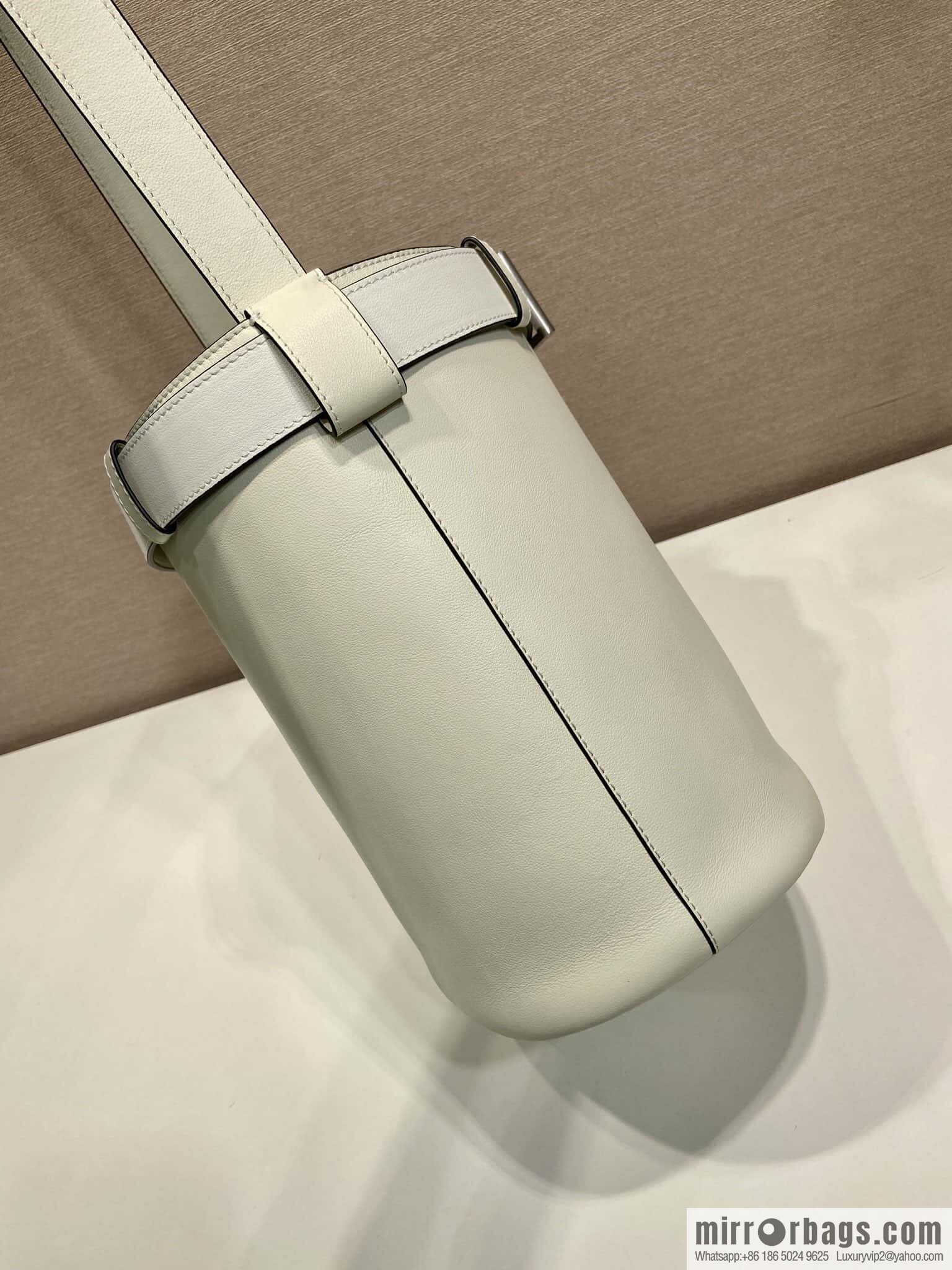 PRADA 🎉 new bucket bag 🎉 1BE085 🎉🎉 white