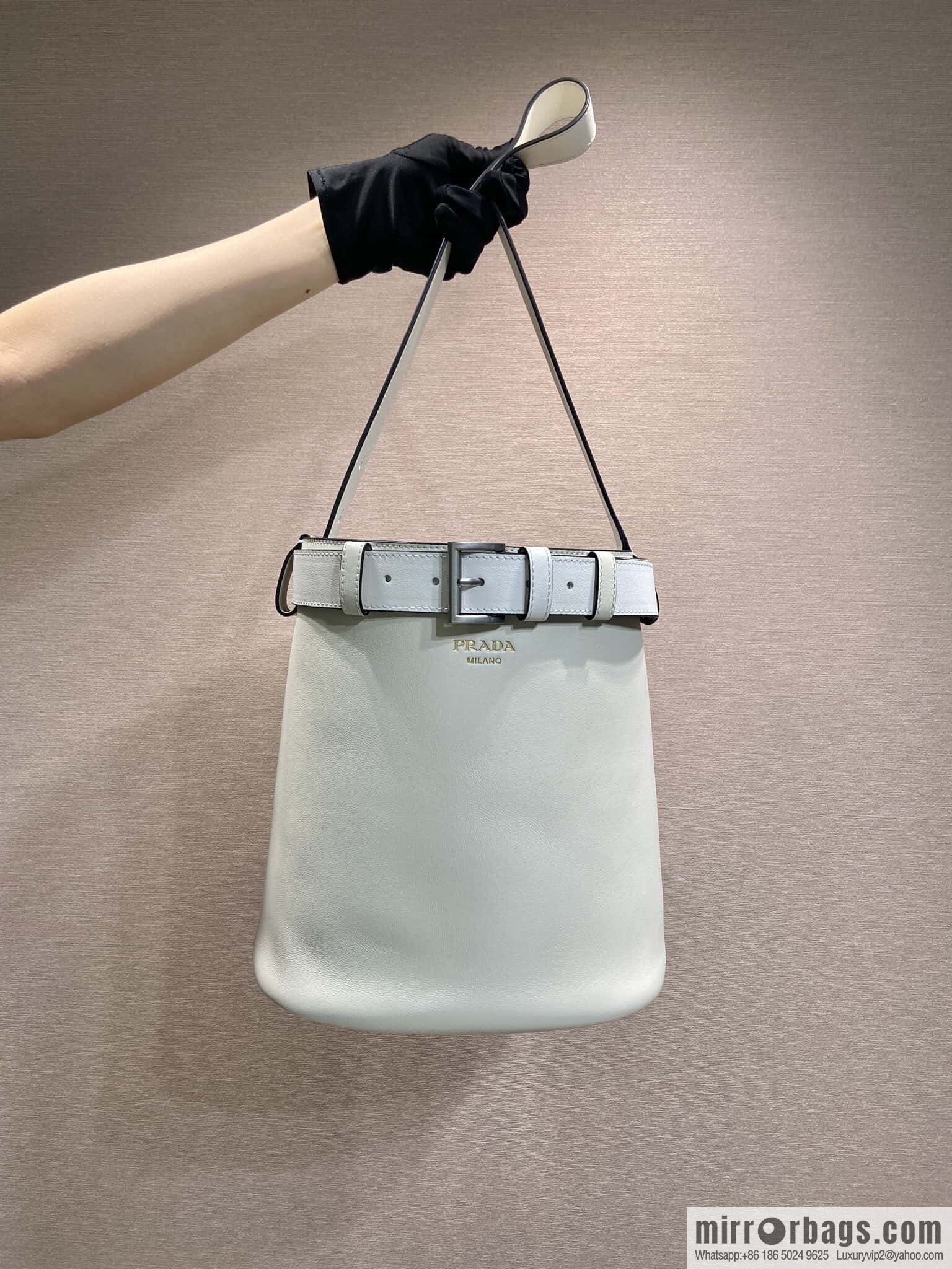 PRADA 🎉 new bucket bag 🎉 1BE085 🎉🎉 white