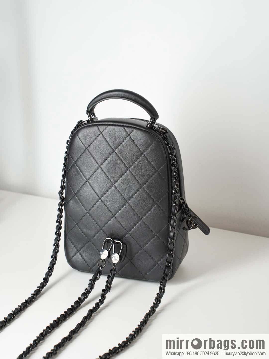 ππ‘ππ§ππ₯ πππ π¬π¨ ππ₯πππ€ π¦π’π§π’ small schoolbag, all black π€ AP3753