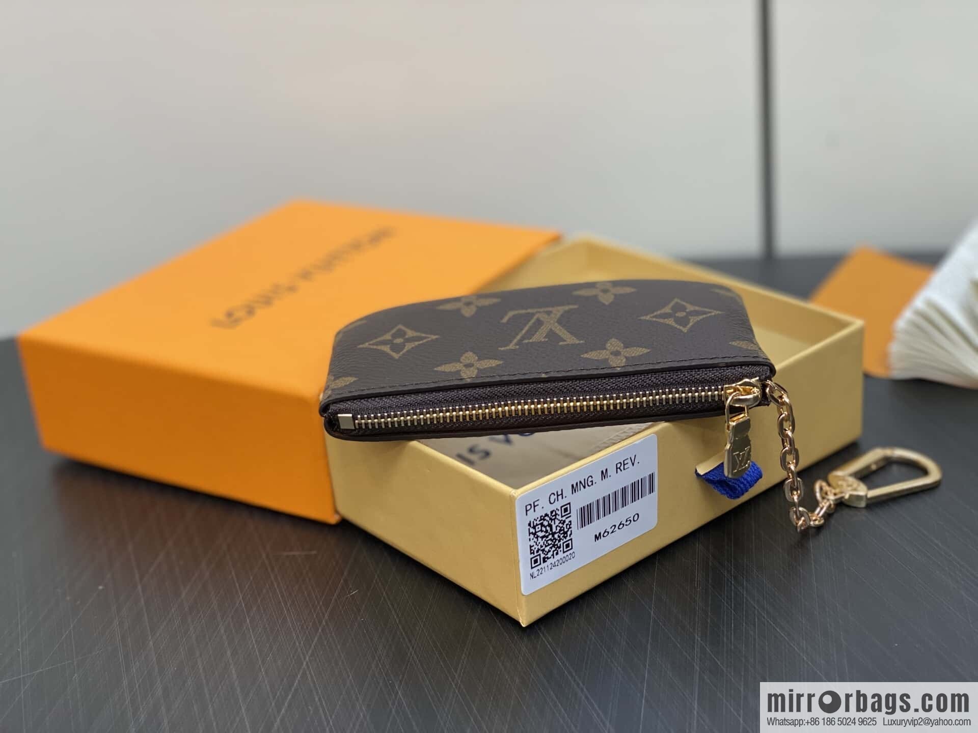 [Boutique‑grade] M62650 presbyopia, key bag wallet
