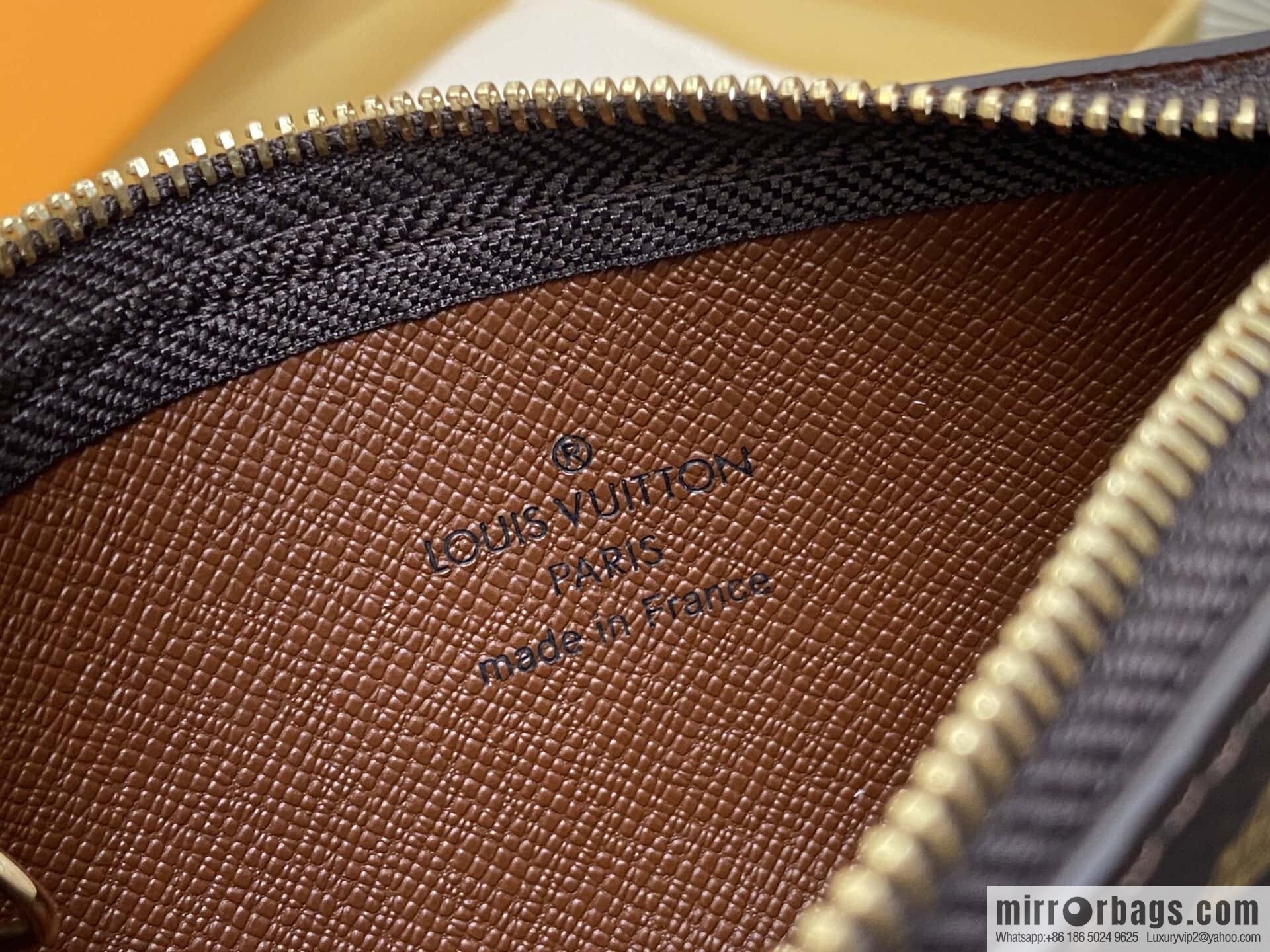 [Boutique‑grade] M62650 presbyopia, key bag wallet