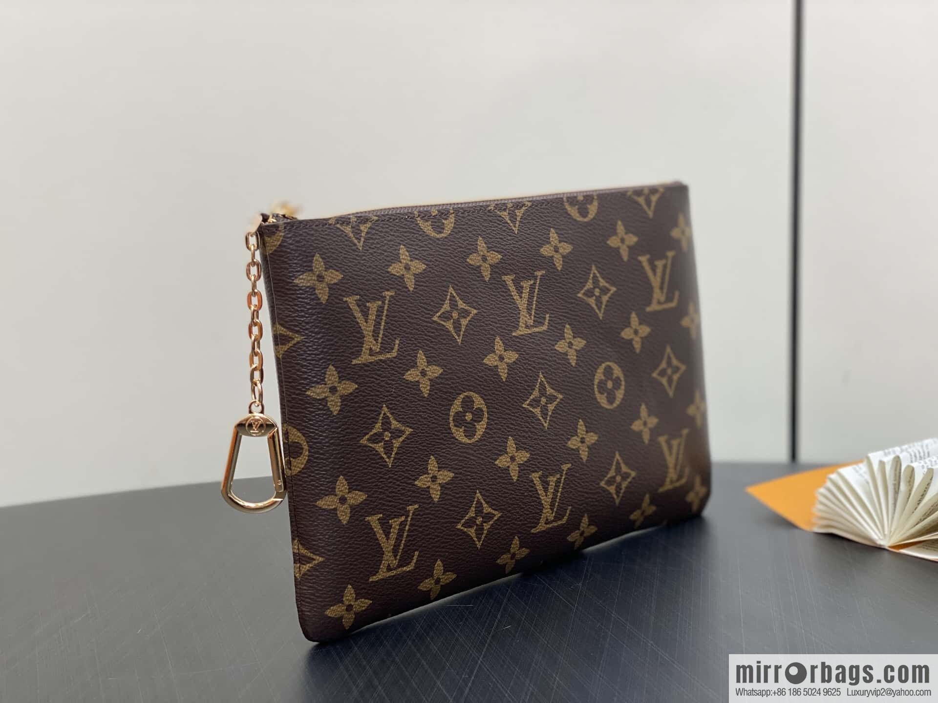 [Boutique‑grade] M13560 presbyopia, key bag wallet Pochette Clés medium key change bag