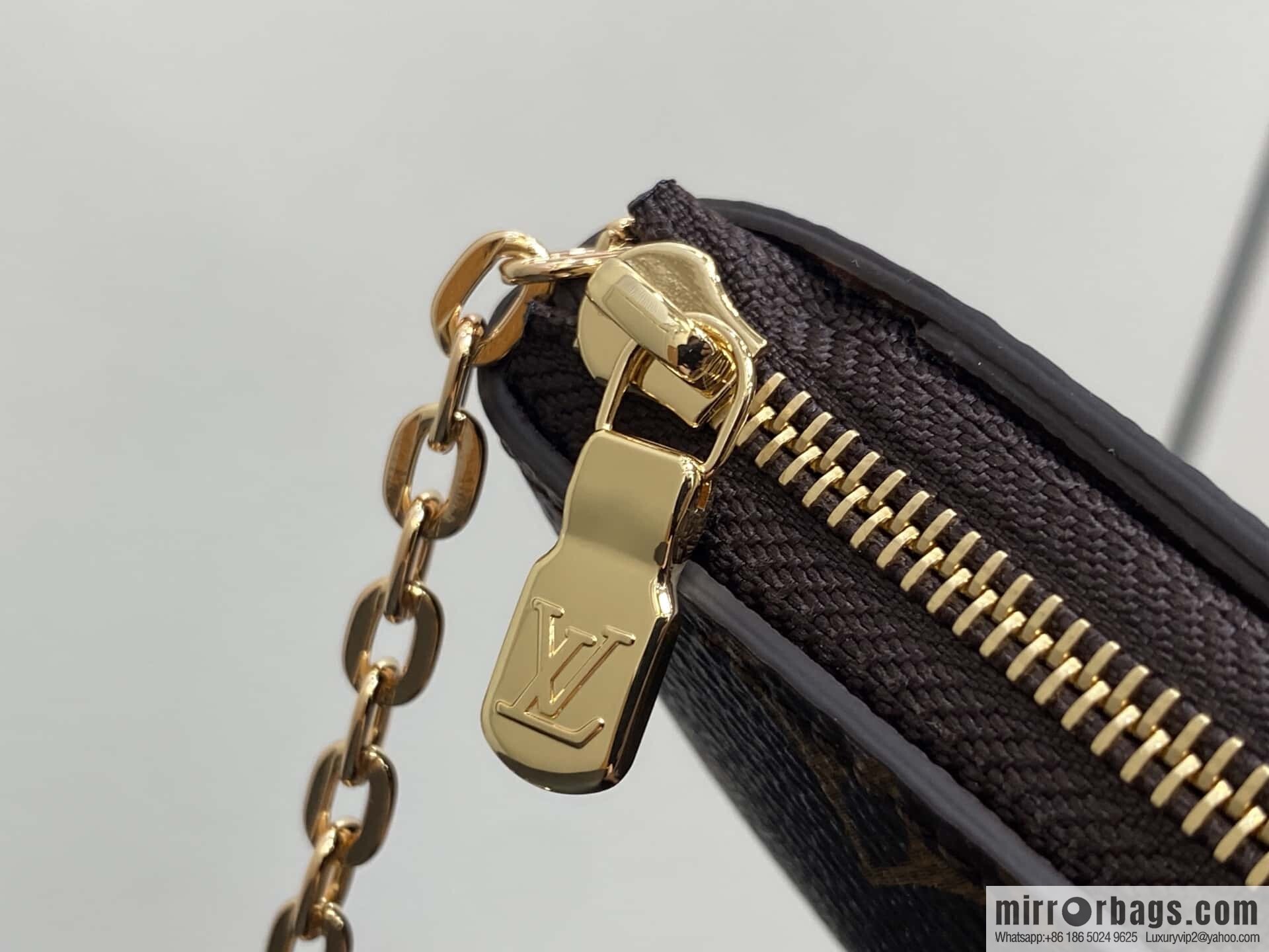 [Boutique‑grade] M13560 presbyopia, key bag wallet Pochette Clés medium key change bag