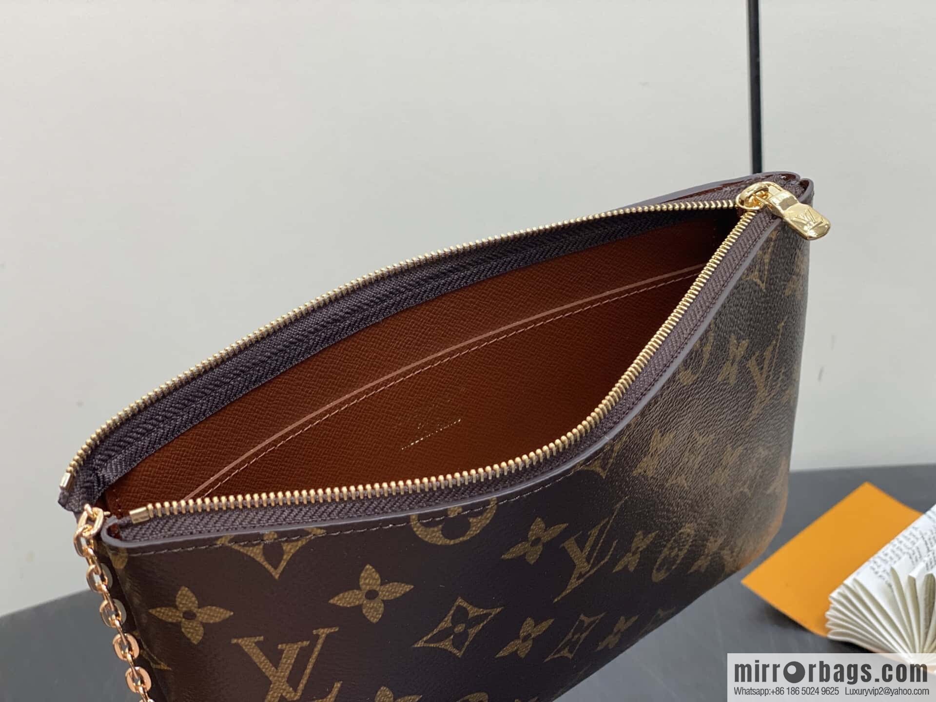 [Boutique‑grade] M13560 presbyopia, key bag wallet Pochette Clés medium key change bag