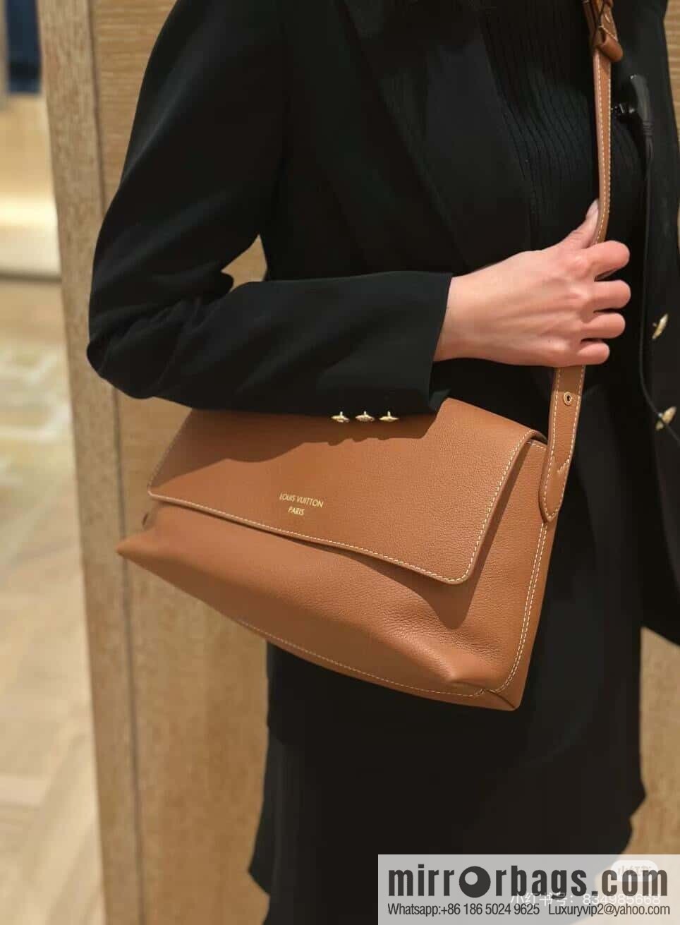 [Boutique‑grade] M13148 black M13151 brown, full leather shoulder bag Low Key Messenger handbag