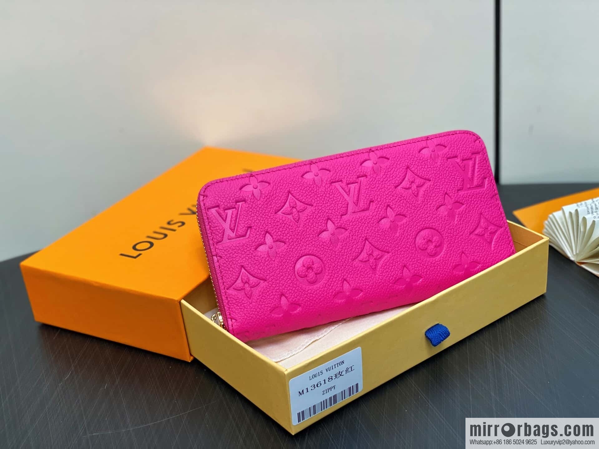 [Boutique‑grade] M13618 rose red and white, single zipper wallet LV × TM zipper wallet