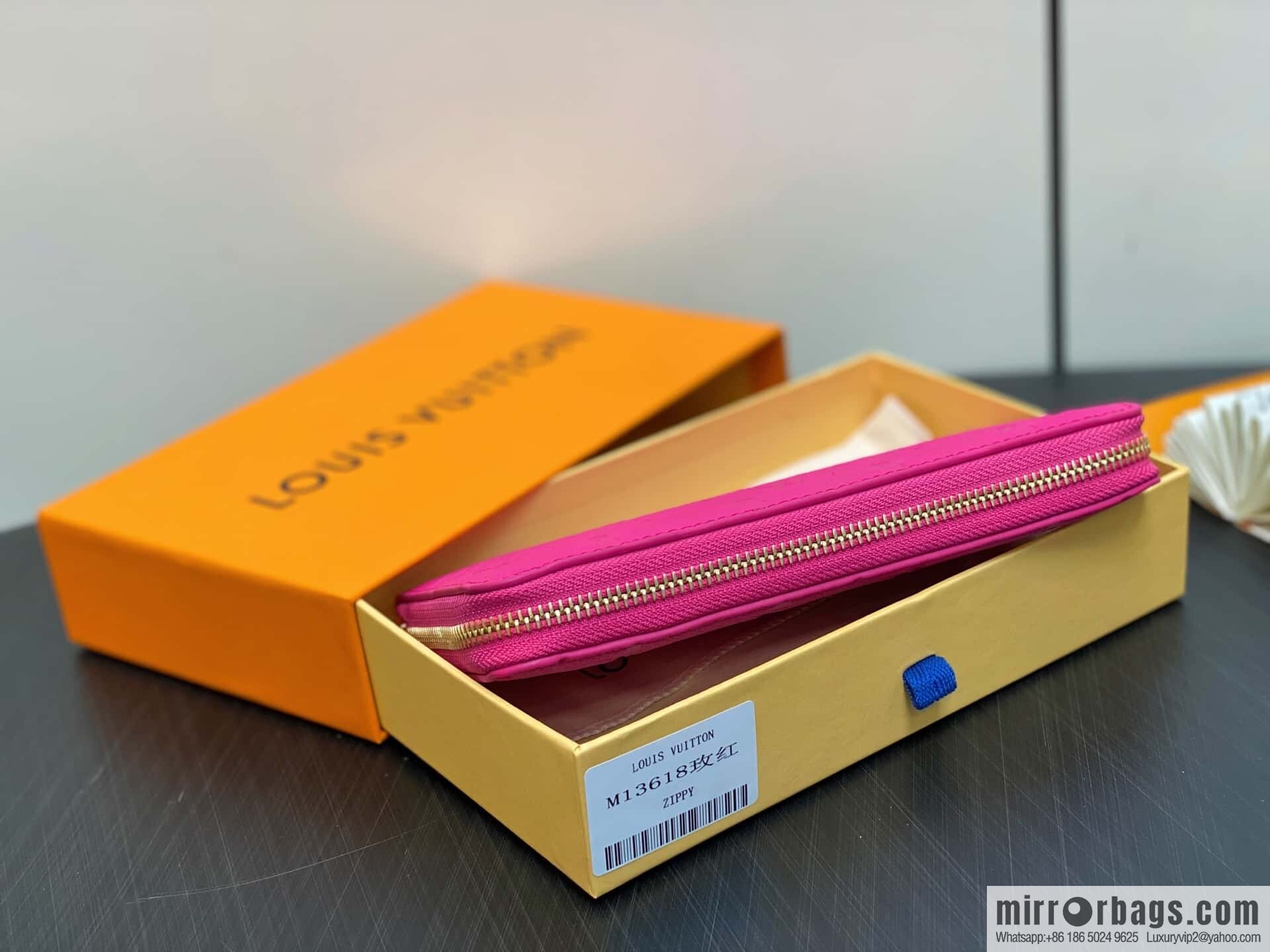 [Boutique‑grade] M13618 rose red and white, single zipper wallet LV × TM zipper wallet