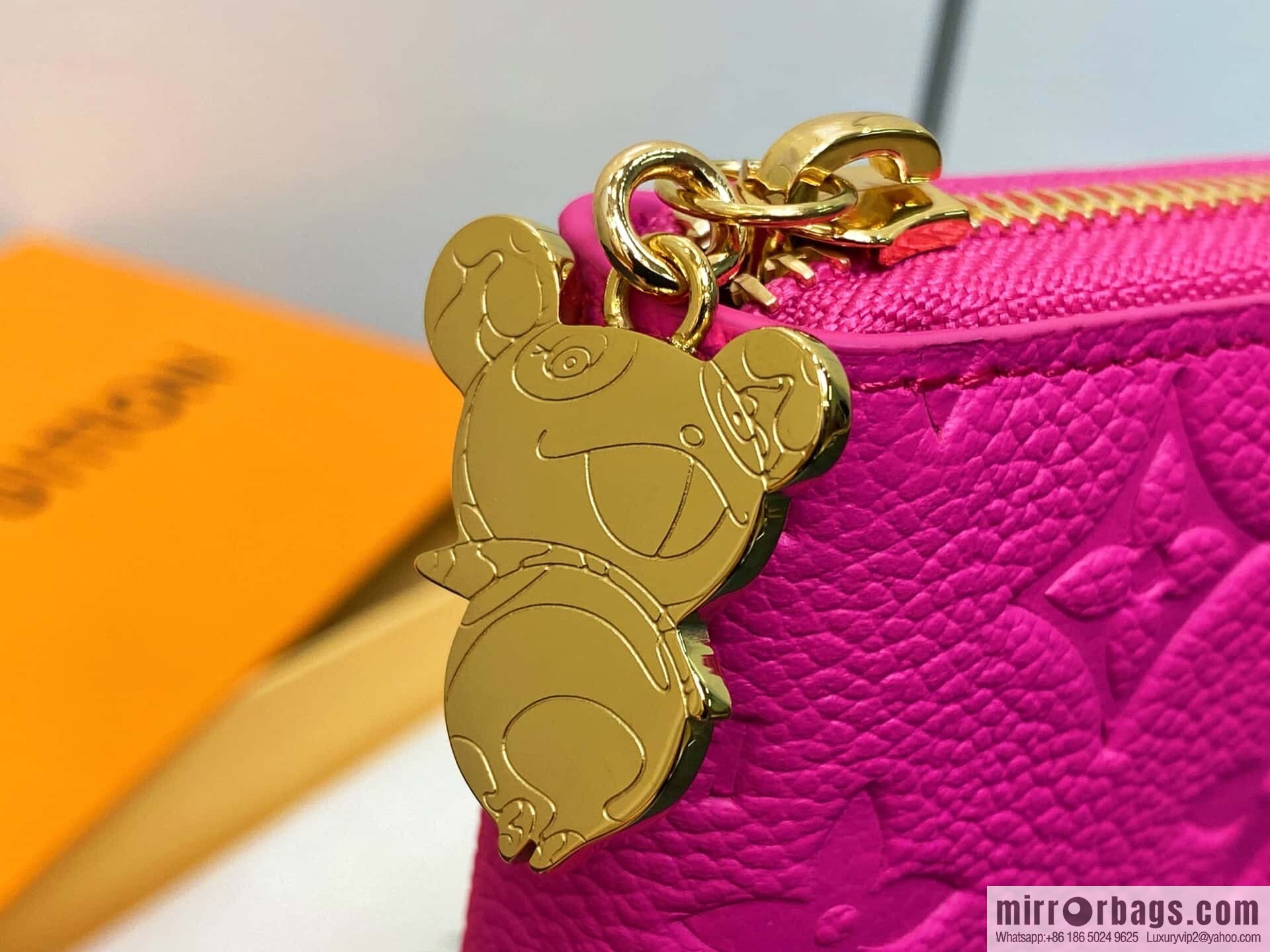 [Boutique‑grade] M13618 rose red and white, single zipper wallet LV × TM zipper wallet