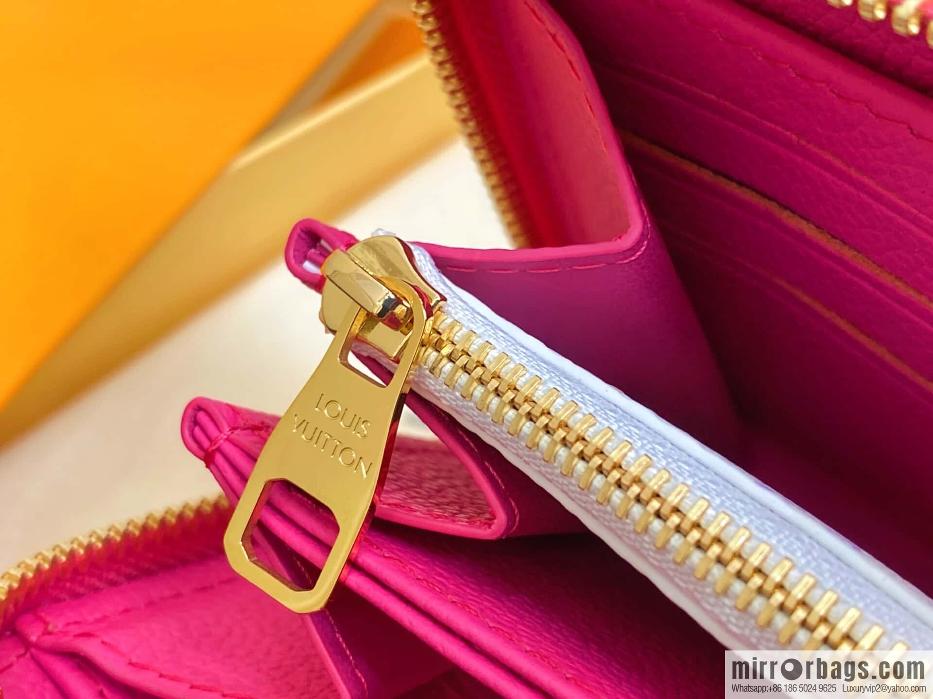 [Boutique‑grade] M13618 rose red and white, single zipper wallet LV × TM zipper wallet