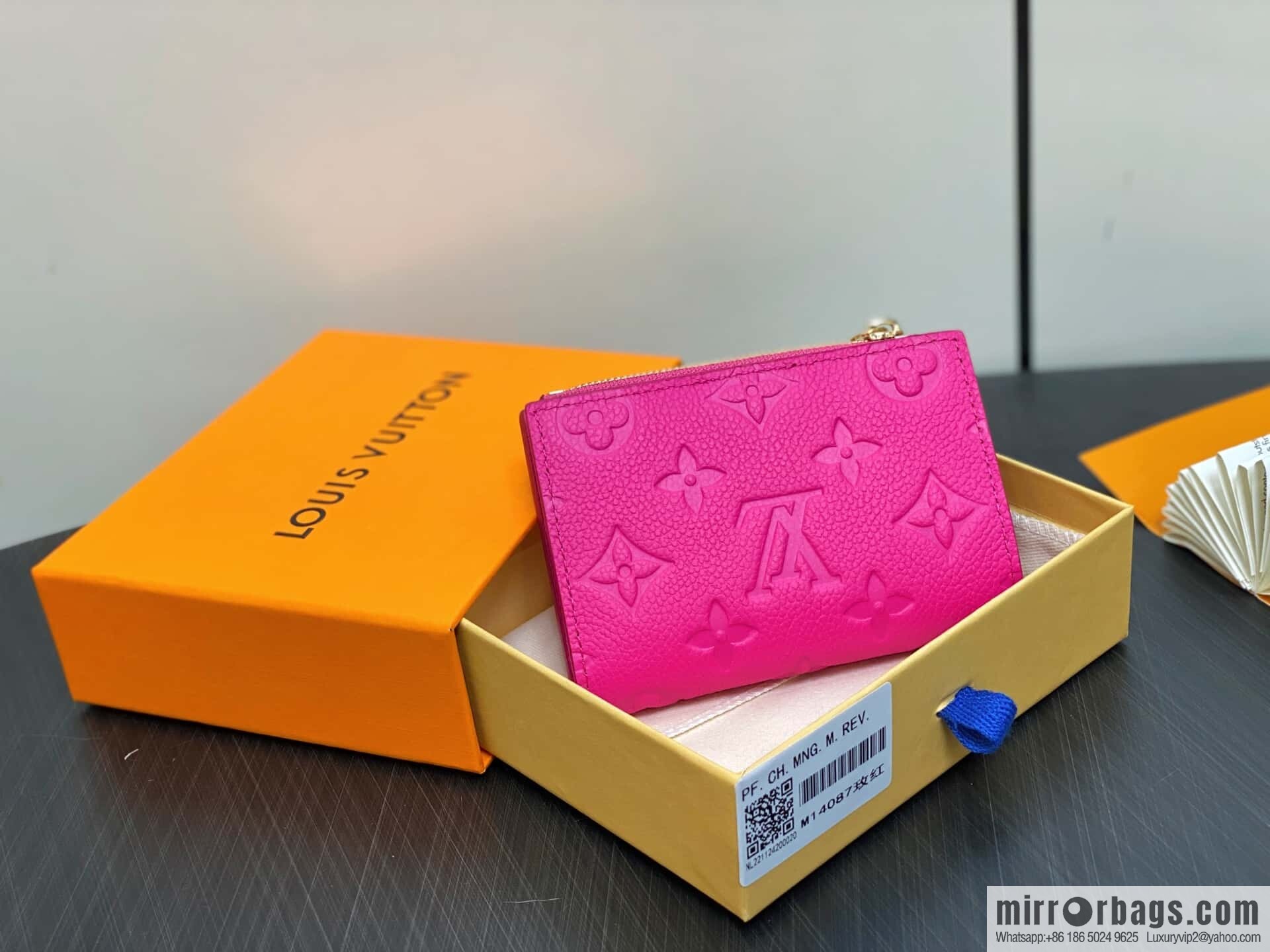 [Boutique‑grade] M14087 rose red and white, two fold wallet LV x TM Portfolio Lisa wallet