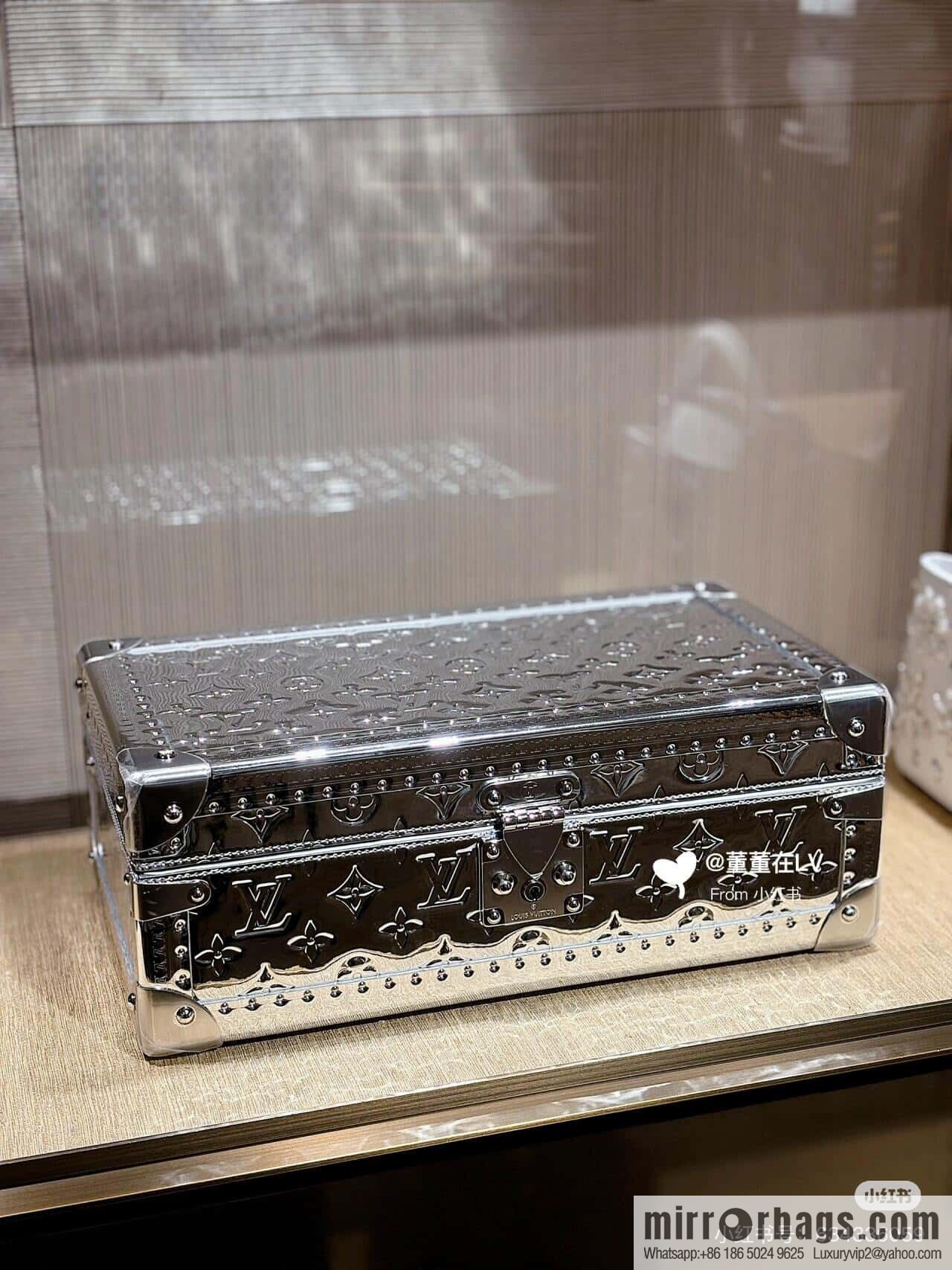 [Boutique‑grade] M12277 silver patent leather, case watch case Coffret 8 Montres watch case