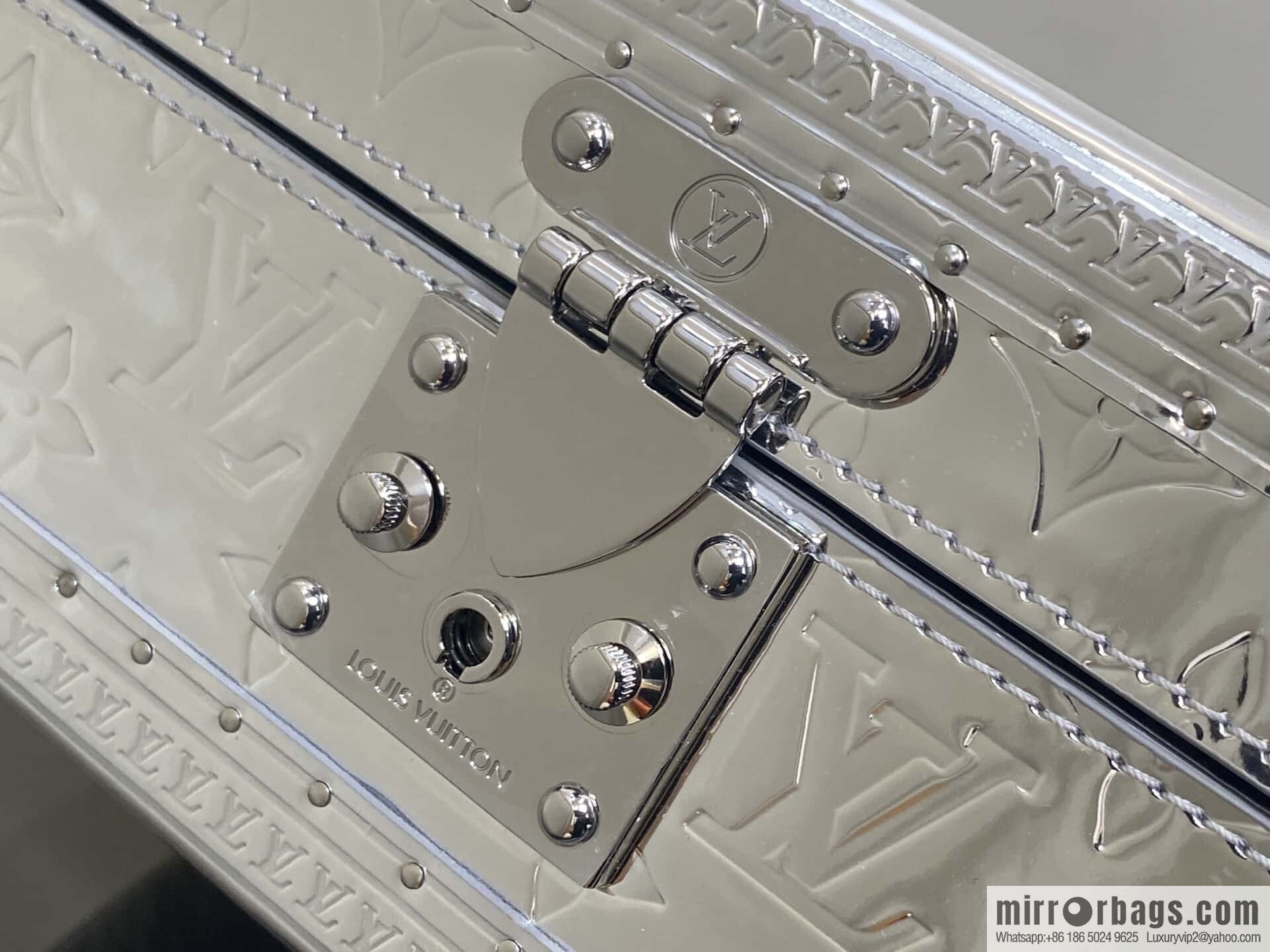 [Boutique‑grade] M12277 silver patent leather, case watch case Coffret 8 Montres watch case