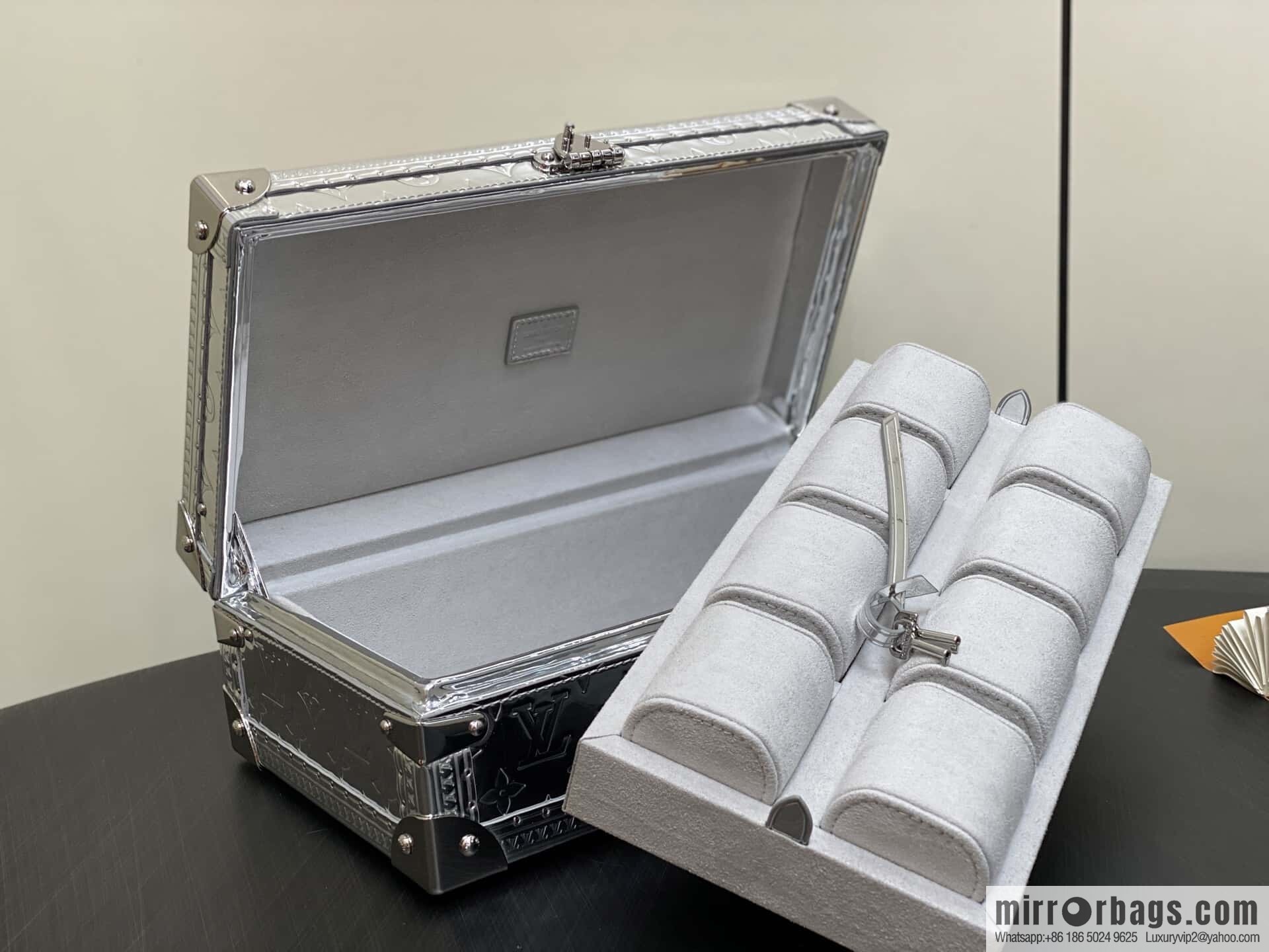 [Boutique‑grade] M12277 silver patent leather, case watch case Coffret 8 Montres watch case