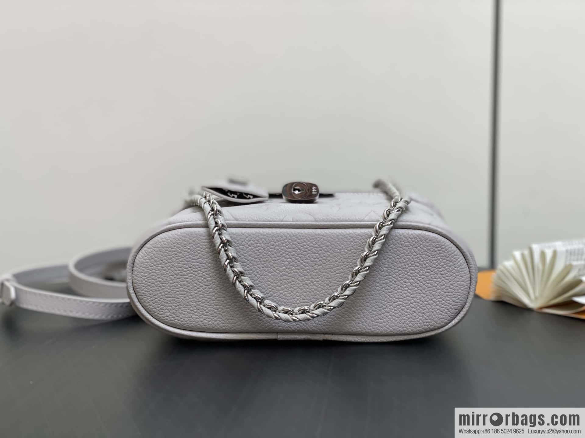 [Boutique‑grade] M13593 light gray, full leather chain bag cosmetic bag VANITY CHAIN POUCH handbag
