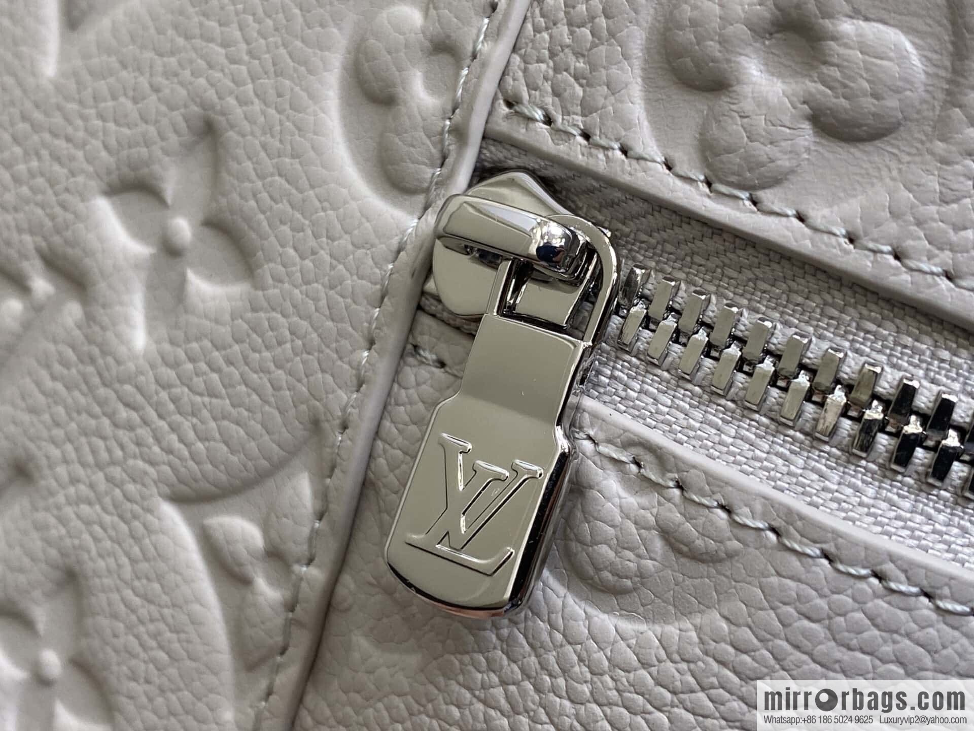 [Boutique‑grade] M13593 light gray, full leather chain bag cosmetic bag VANITY CHAIN POUCH handbag
