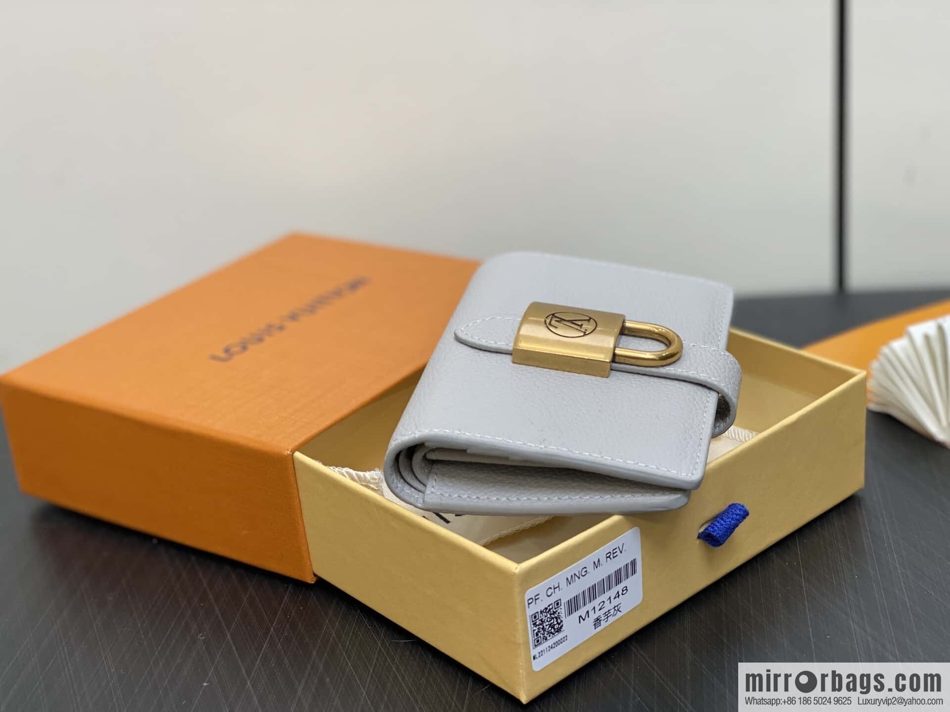 [Boutique‑grade] M12148 taro ash, full leather wallet series Portfoille Locky wallet