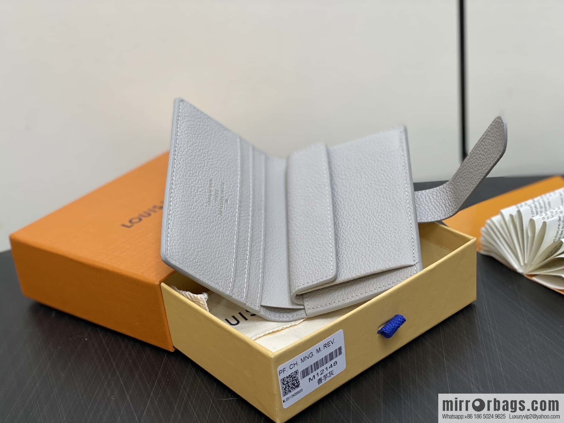 [Boutique‑grade] M12148 taro ash, full leather wallet series Portfoille Locky wallet