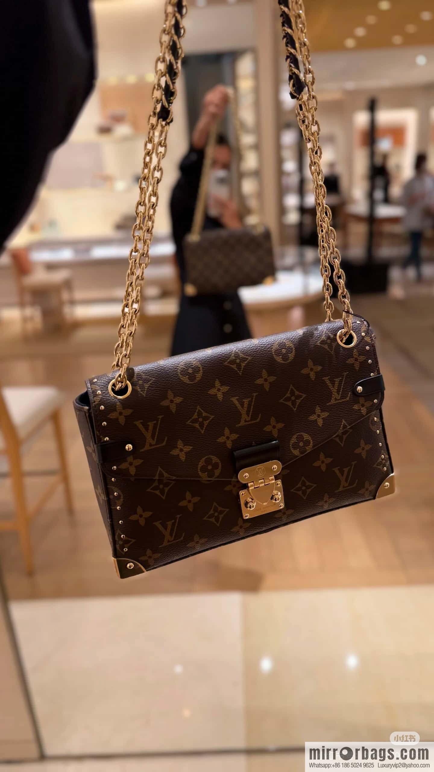 [Boutique‑grade] M14526 presbyopia, chain bag, messenger bag, the new TRUNKIE handbag of the season.