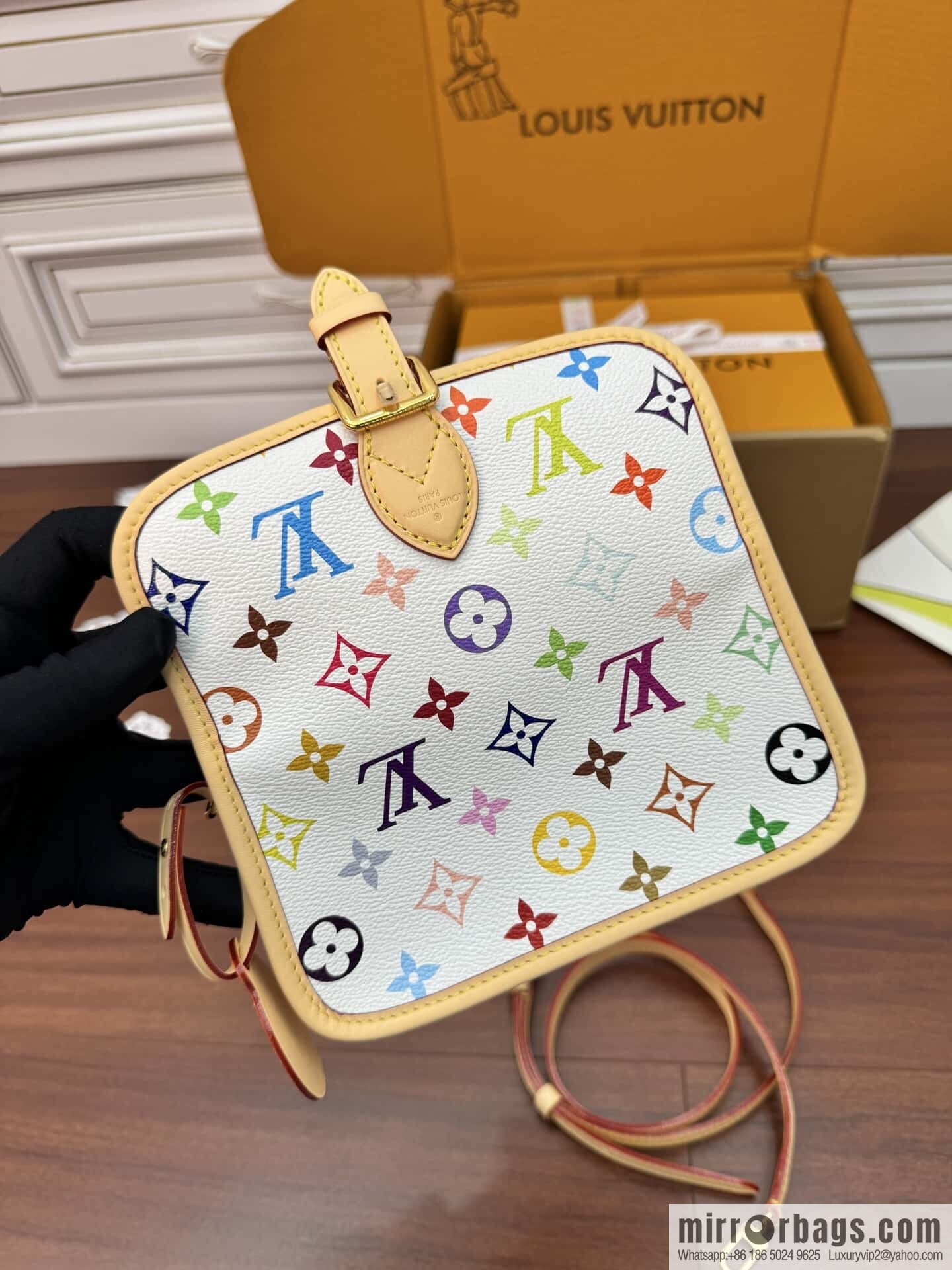 LV M14194 New LV x TM NANO DIANE handbag for the season