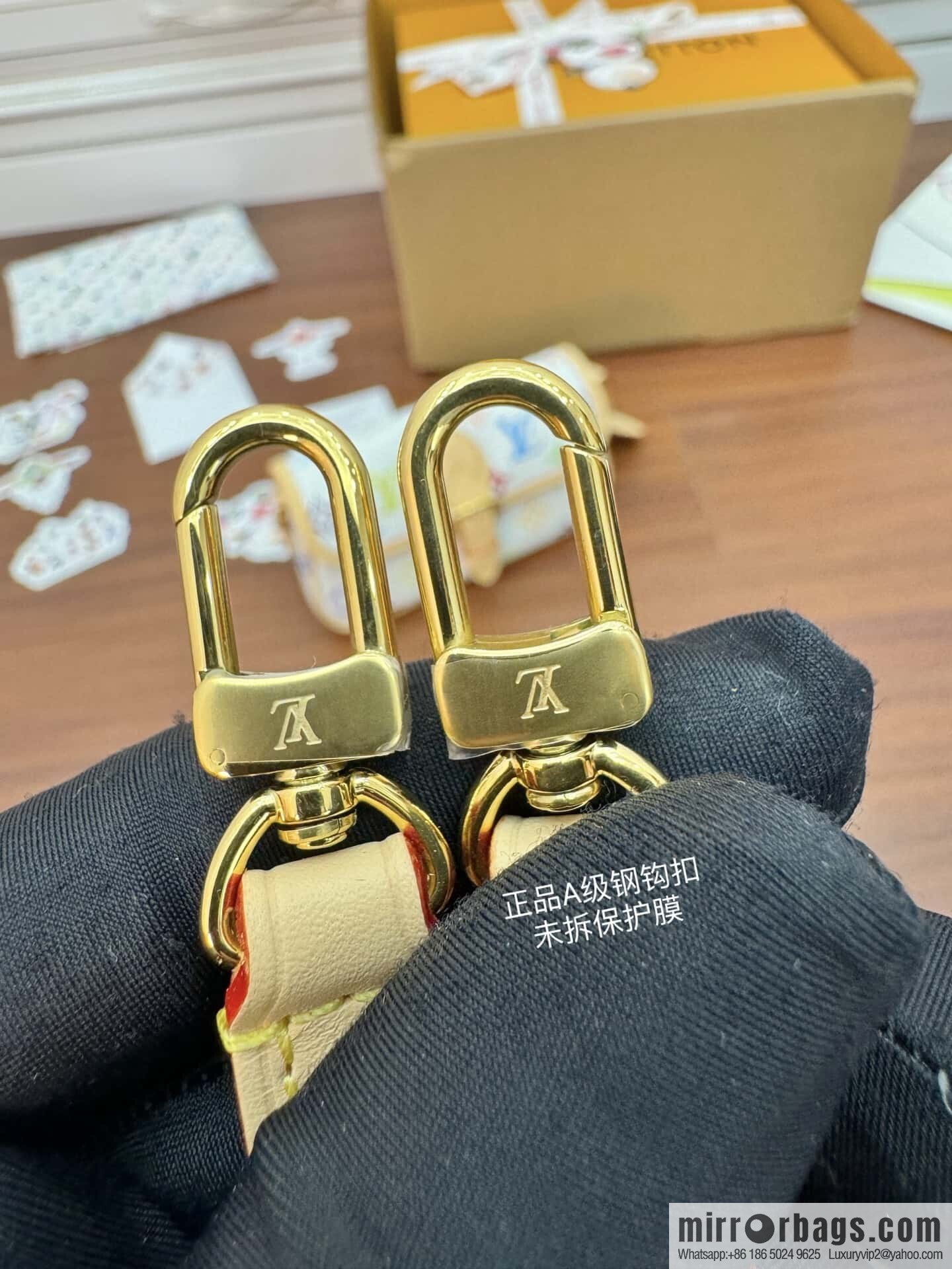 LV M14194 New LV x TM NANO DIANE handbag for the season