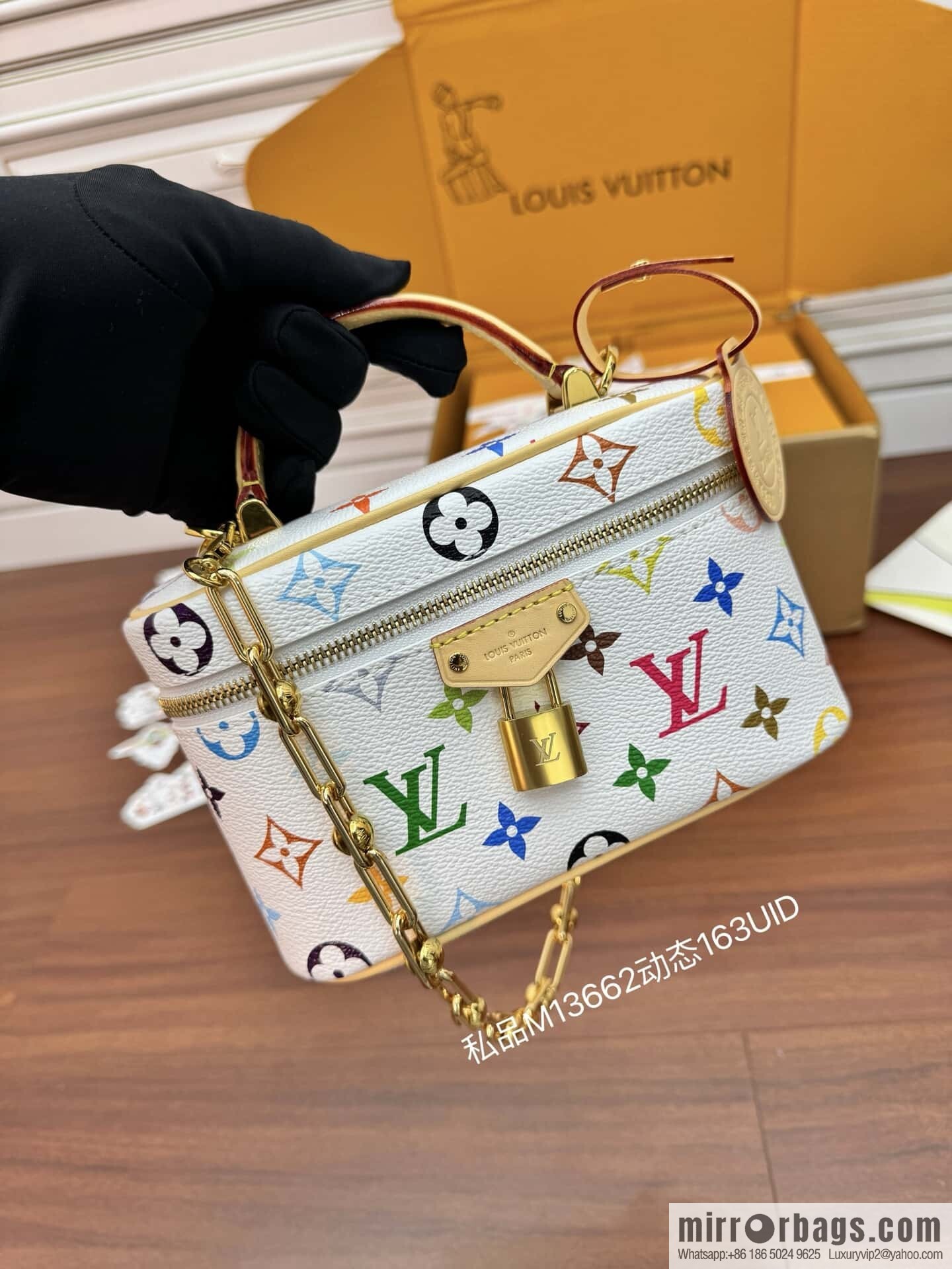 LV M13662 LV x TM Vanity Chain Pouch