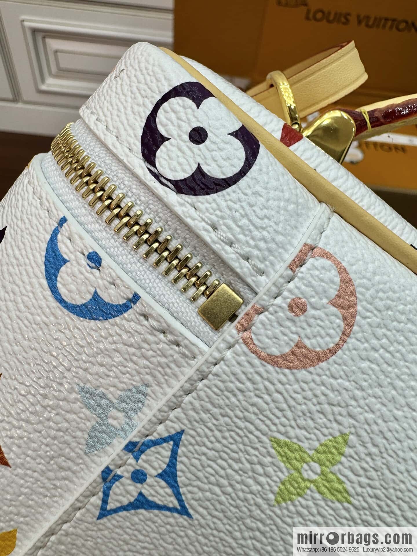 LV M13662 LV x TM Vanity Chain Pouch