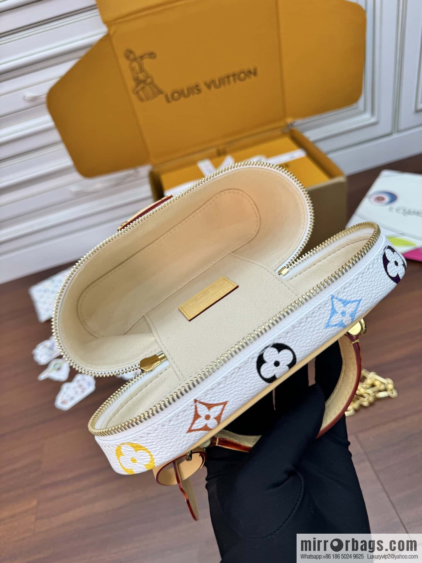 LV M13662 LV x TM Vanity Chain Pouch