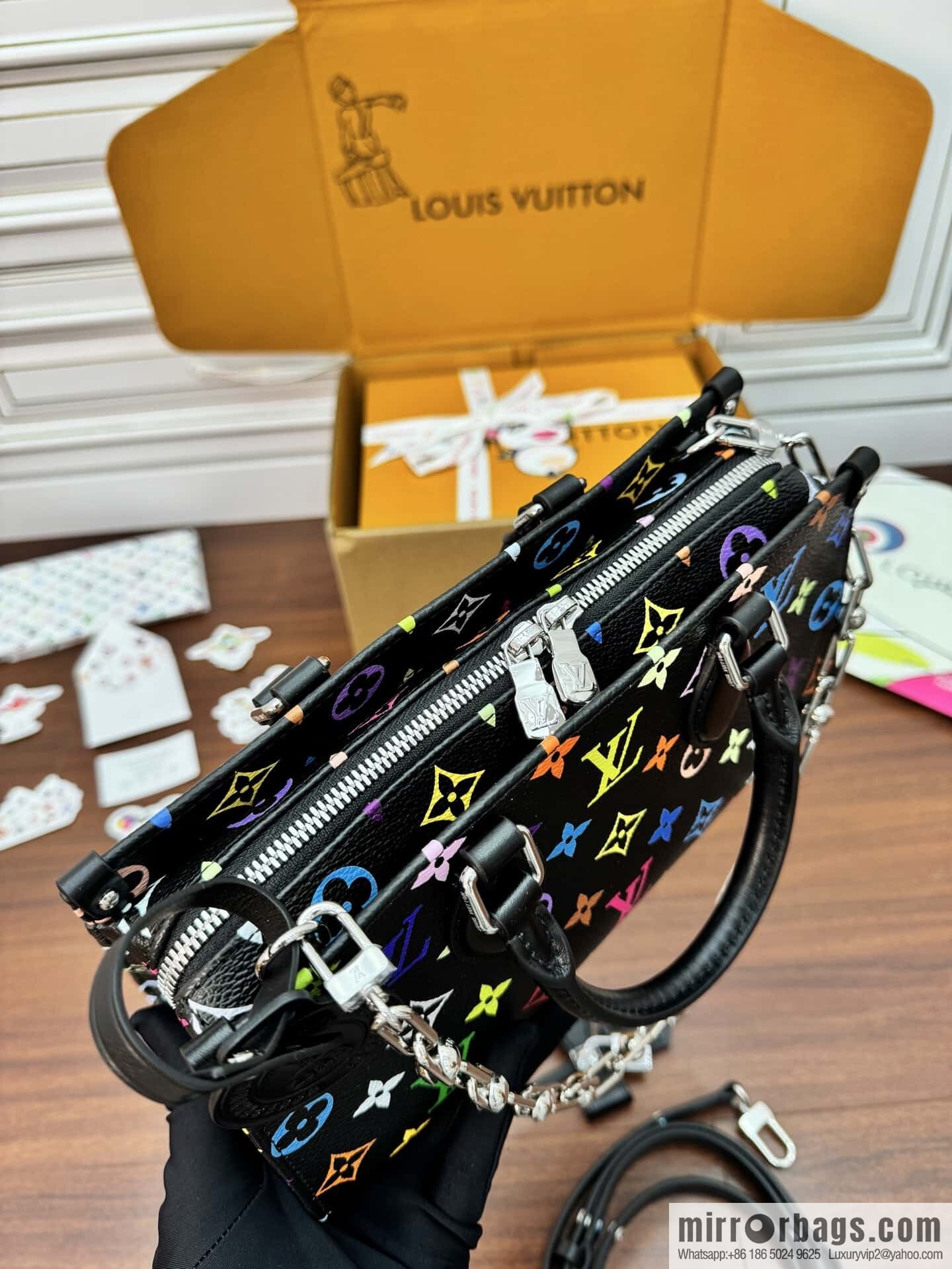 LV M13260 LV x TM OnTheGo East West Chain